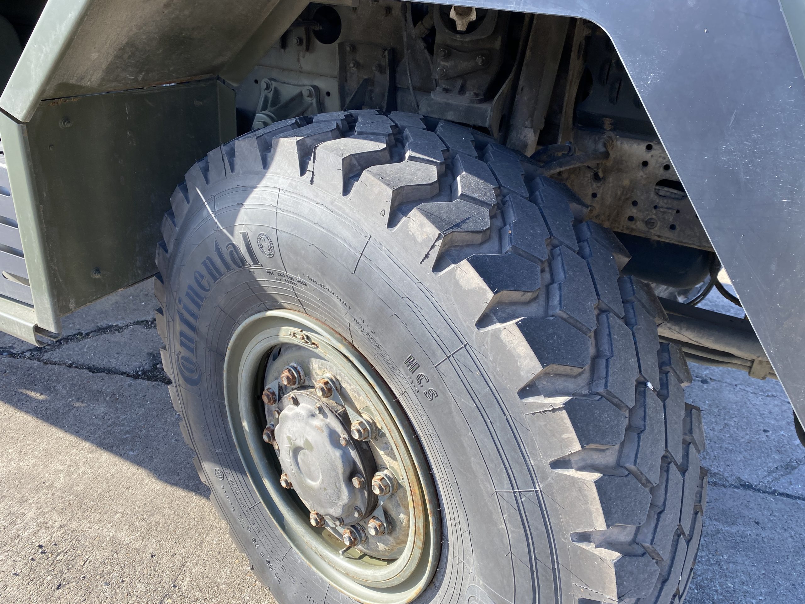 MAN HX60 18.330 4×4 Flat Bed Cargo Truck