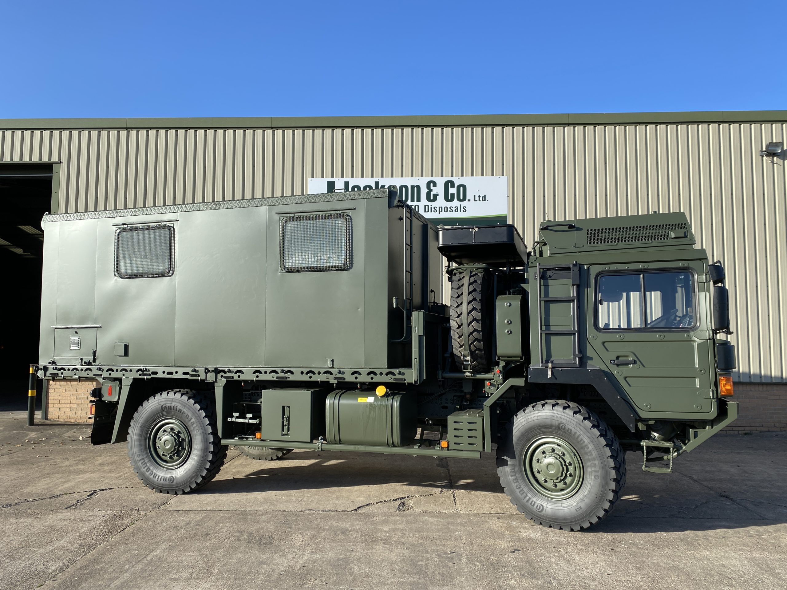 MAN HX60 18.330 Box Truck