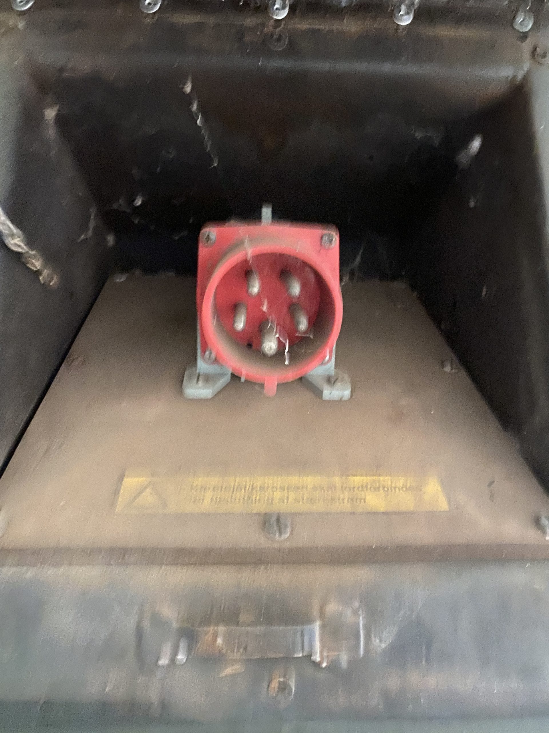 MAN HX60 18.330 Box Truck