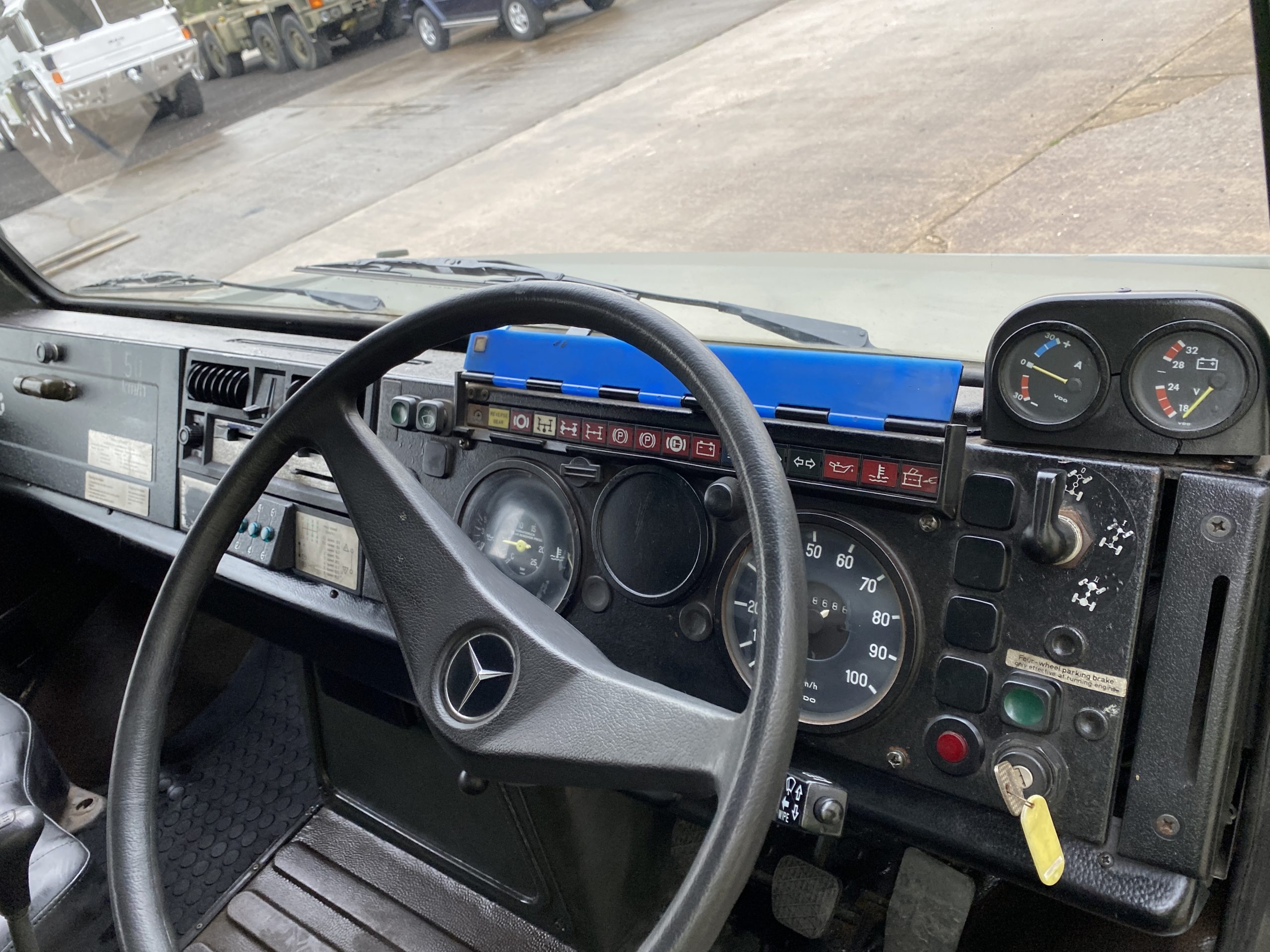 Mercedes Unimog U1300L Box Vehicle RHD Turbo