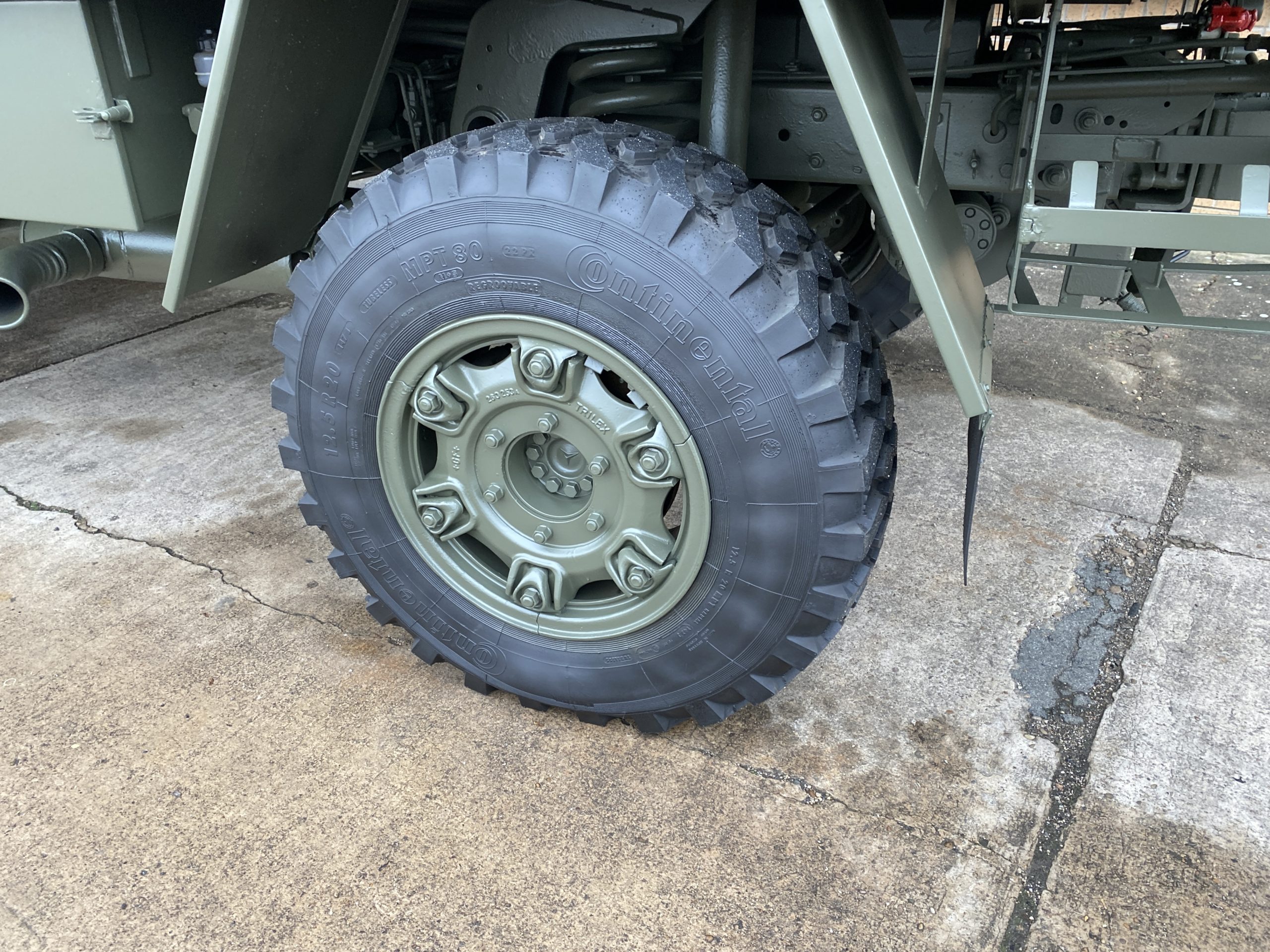 Mercedes Unimog U1300L Box Vehicle RHD Turbo