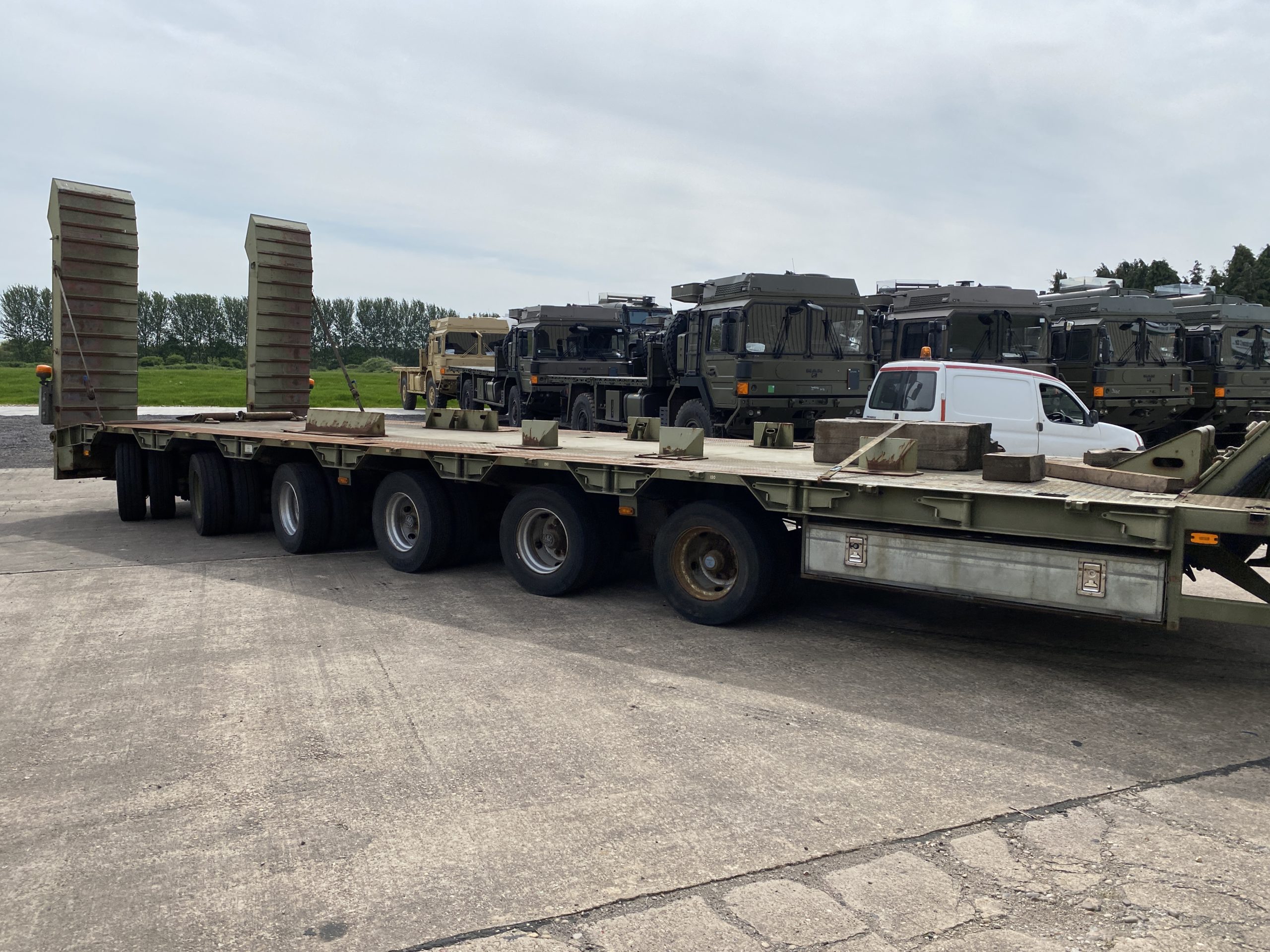 Goldhofer STZ H6-65/60 6 Axle Semi Trailer