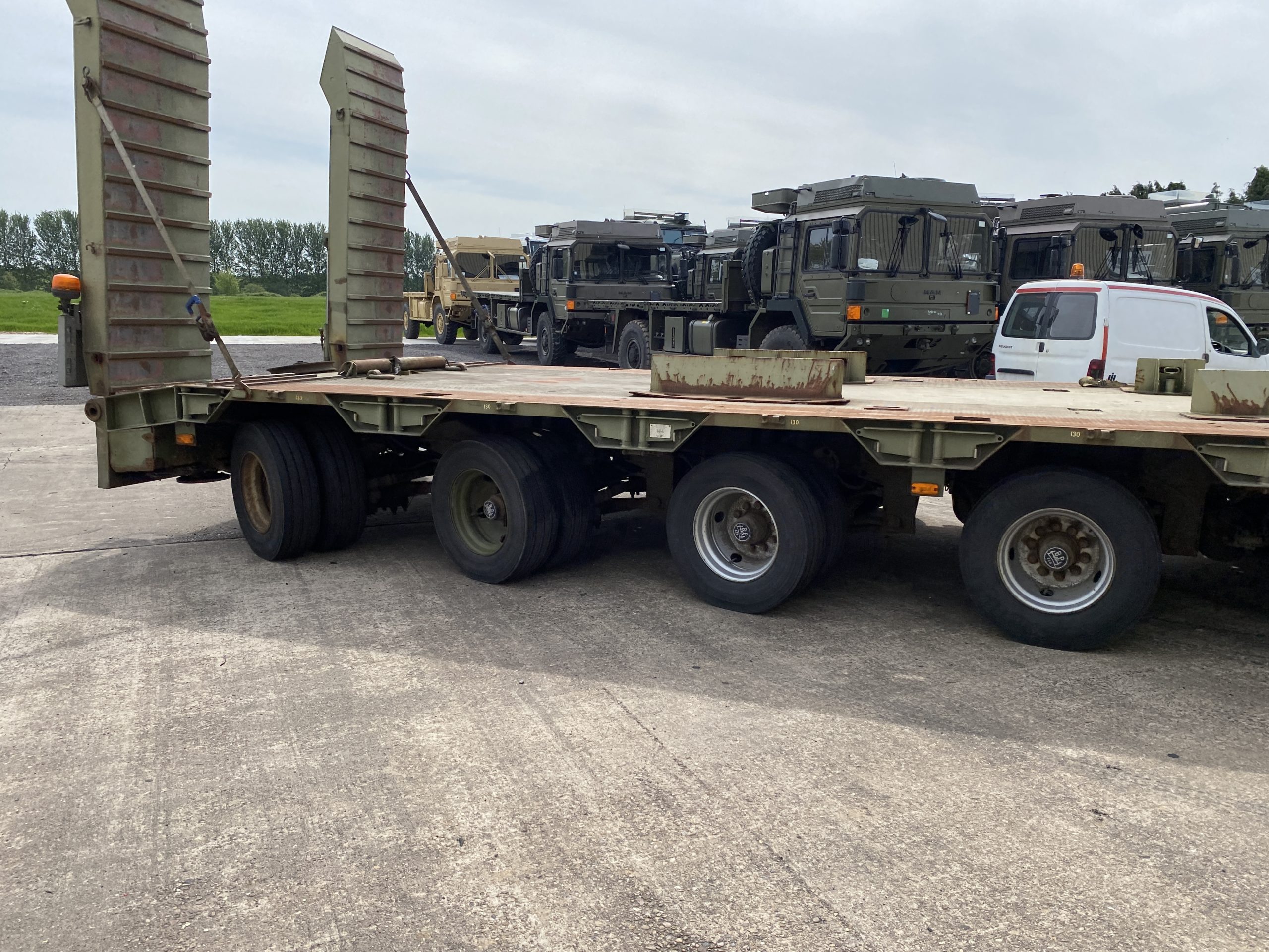 Goldhofer STZ H6-65/60 6 Axle Semi Trailer