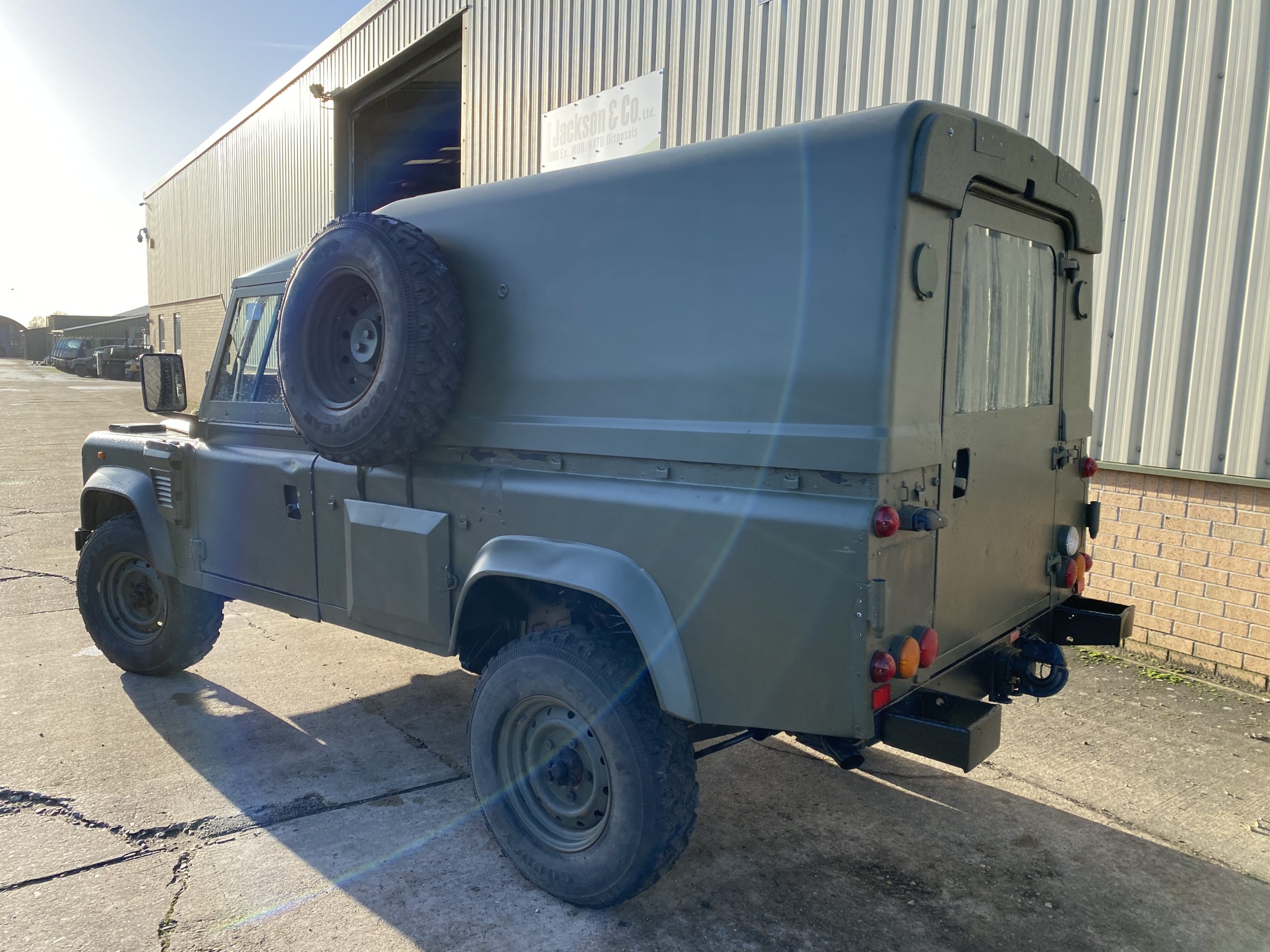 Land Rover Defender Wolf 110 Hard Top LHD