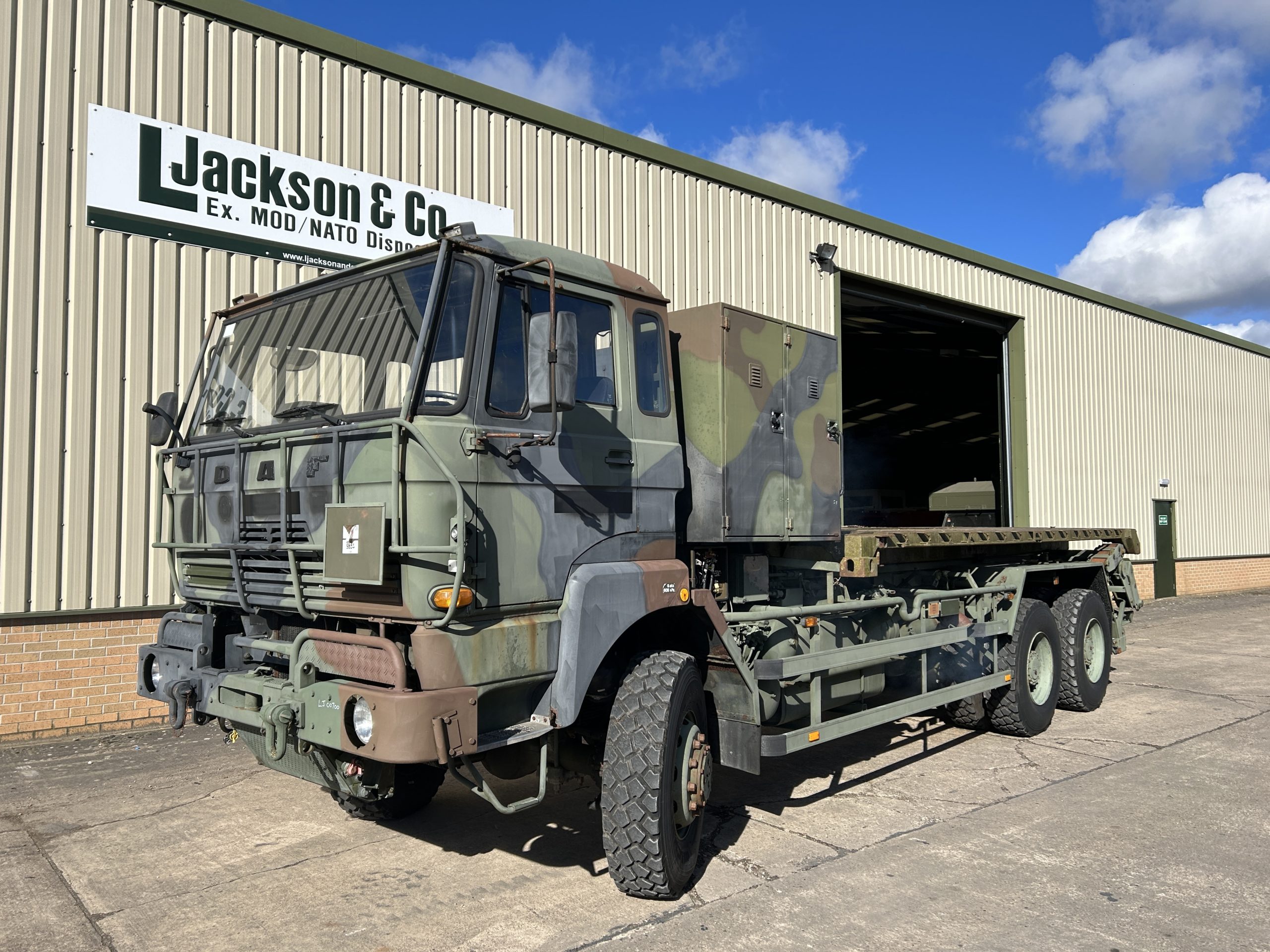 DAF 2300 6×6 Drops Hook Loader Truck