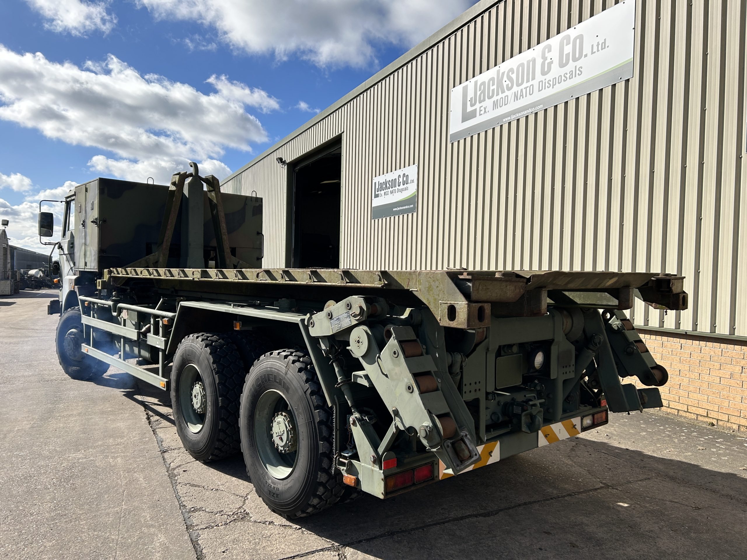 DAF 2300 6×6 Drops Hook Loader Truck