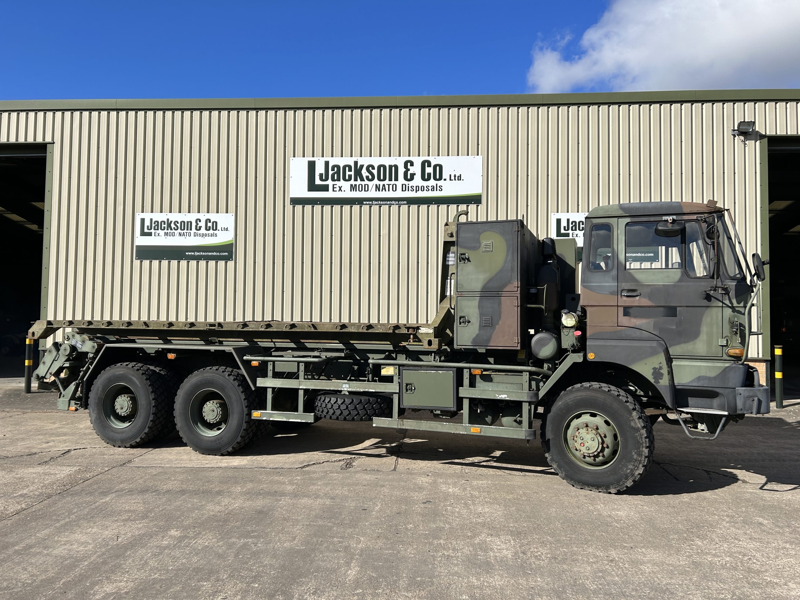 DAF 2300 6×6 Drops Hook Loader Truck