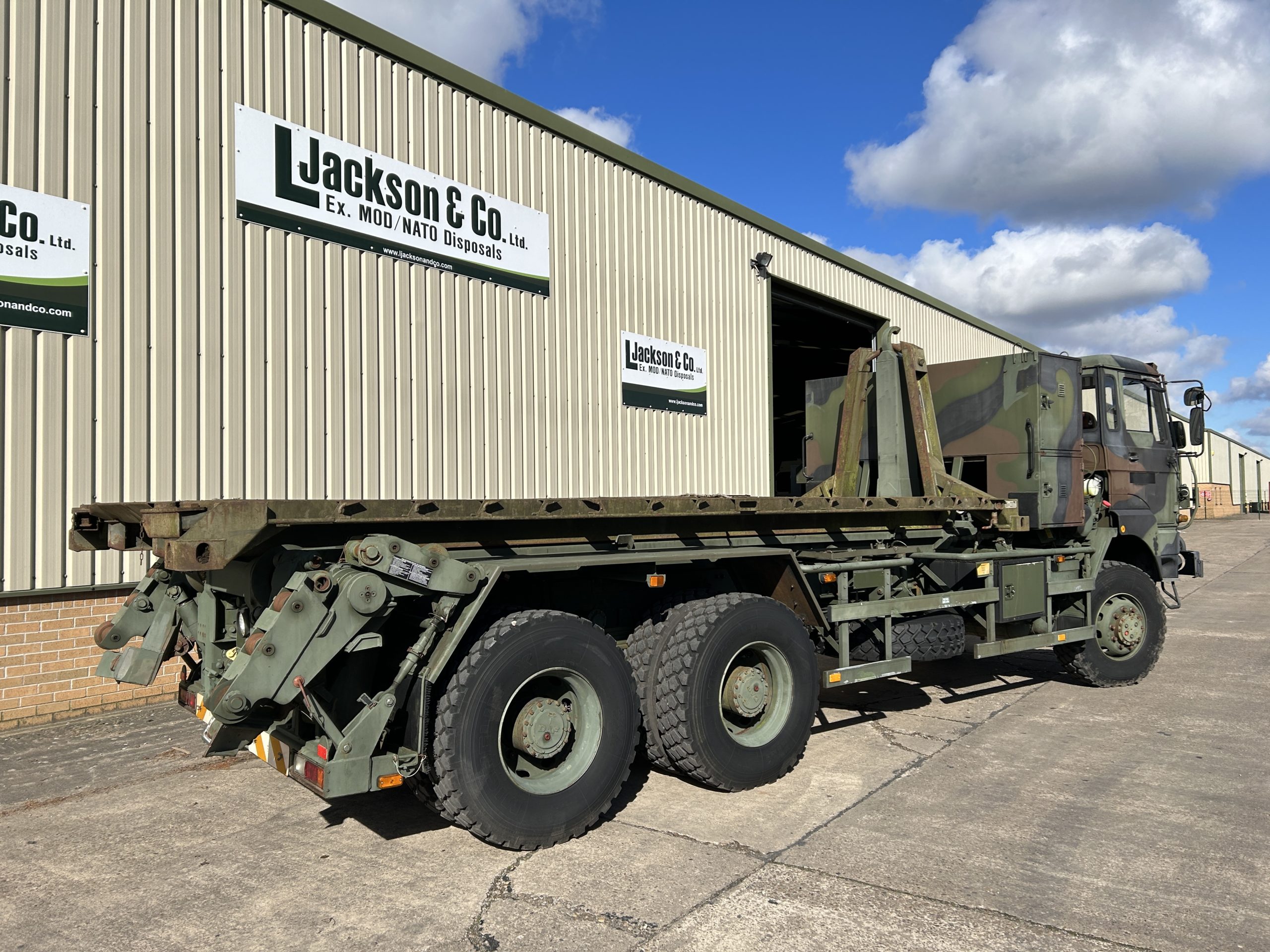 DAF 2300 6×6 Drops Hook Loader Truck