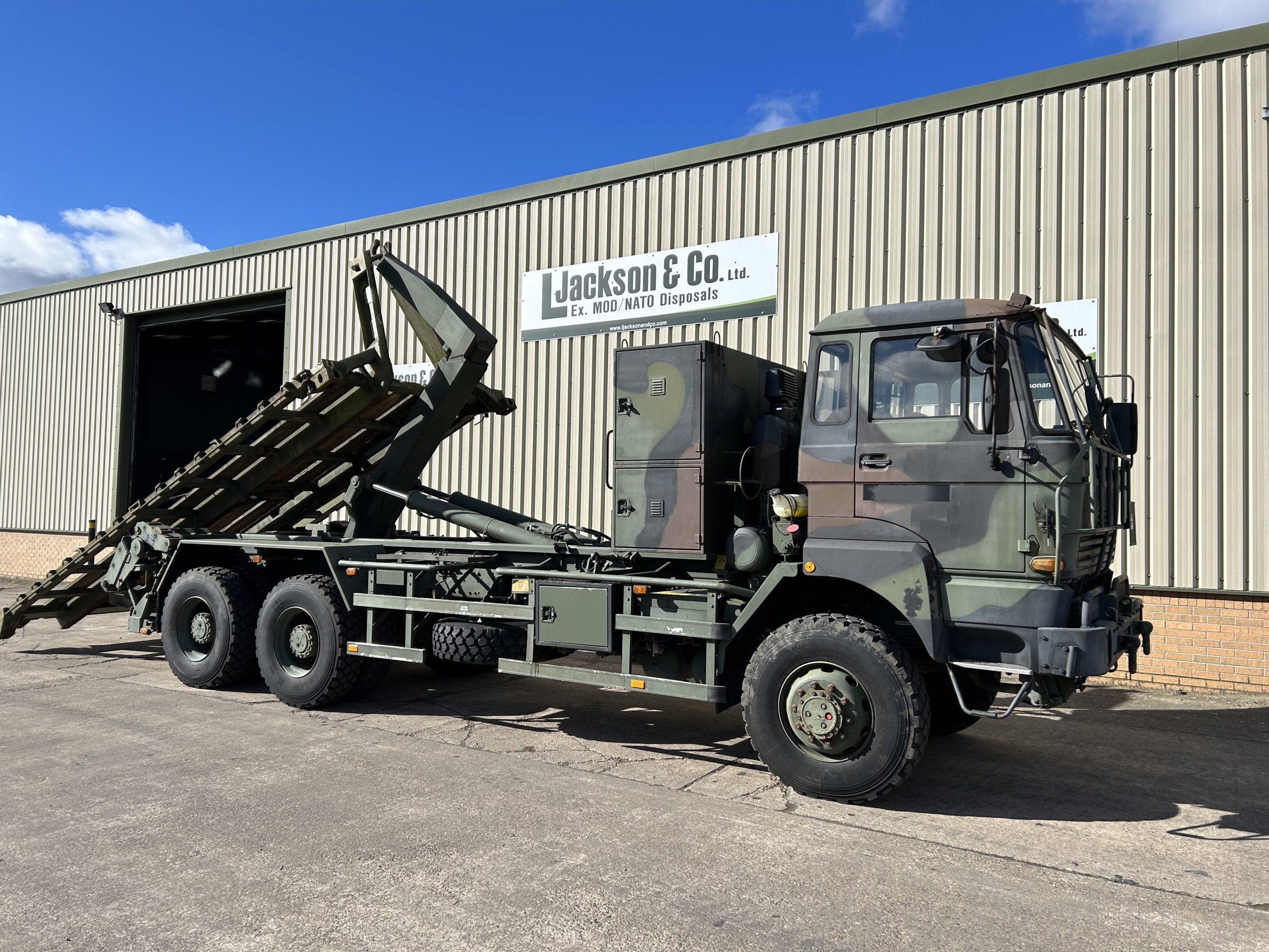 DAF 2300 6×6 Drops Hook Loader Truck