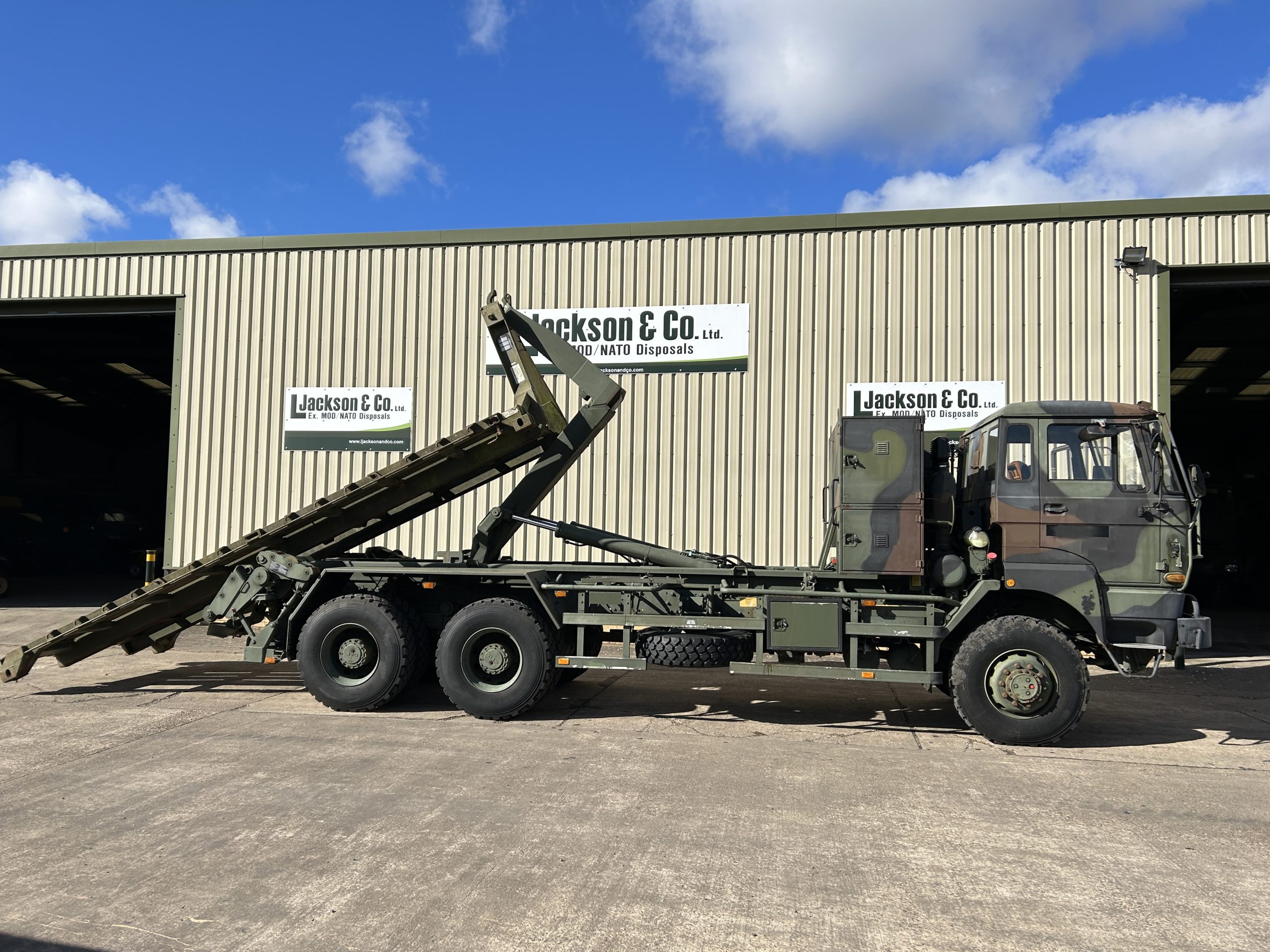 DAF 2300 6×6 Drops Hook Loader Truck