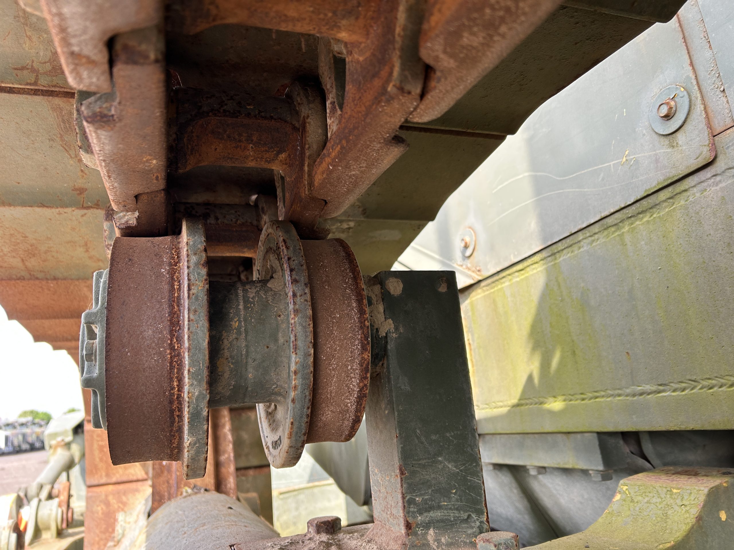 Hanomag D680E Dozer with Winch