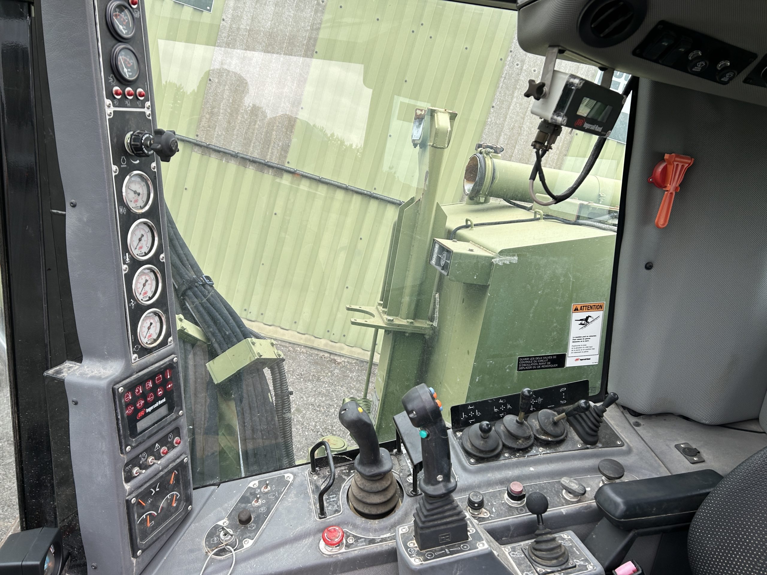Ingersoll Rand CM 760D Drilling Rig (44 Hours only)