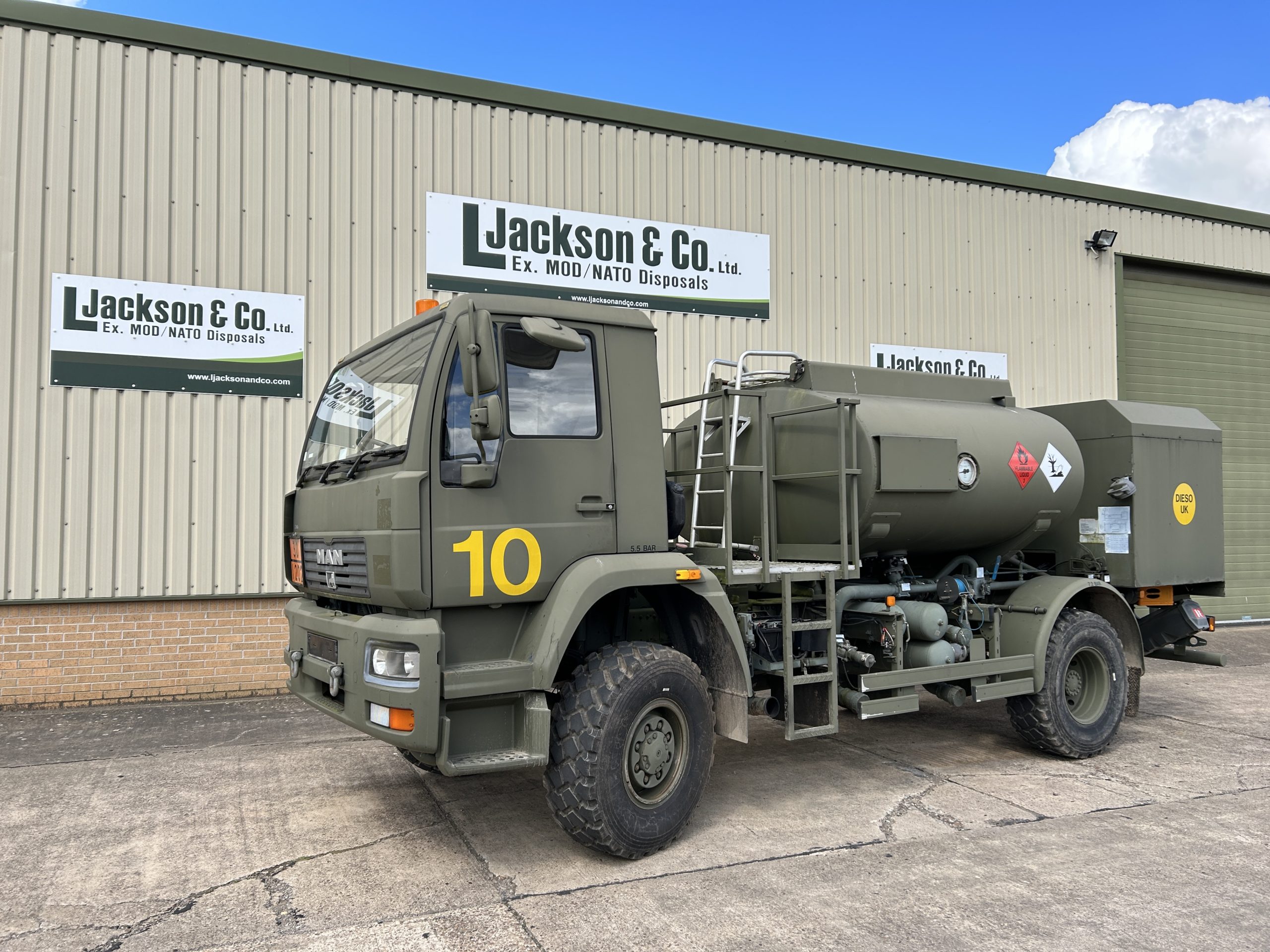 MAN LE14.220 4×4 5,000 Litre Tanker