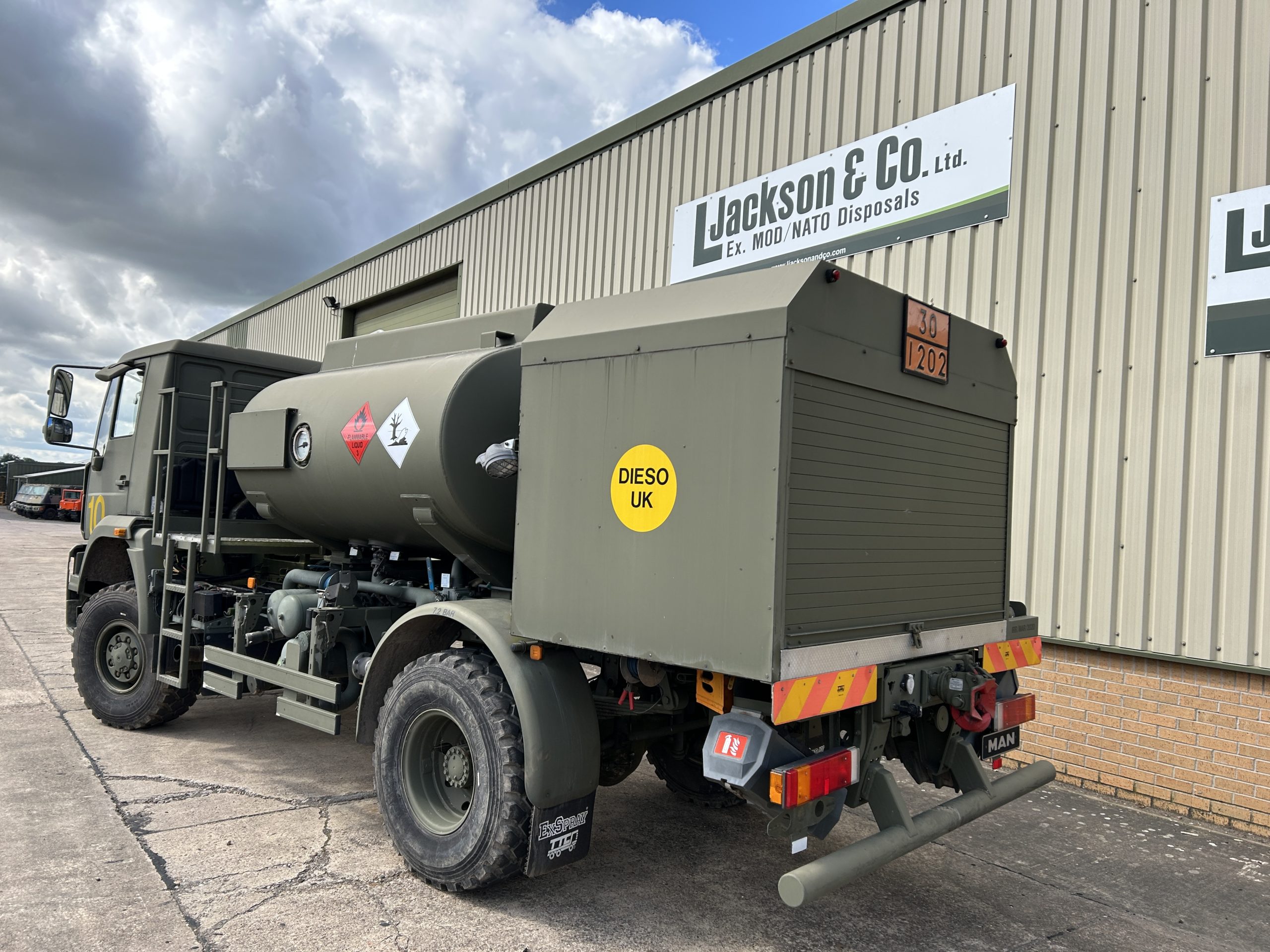 MAN LE14.220 4×4 5,000 Litre Tanker
