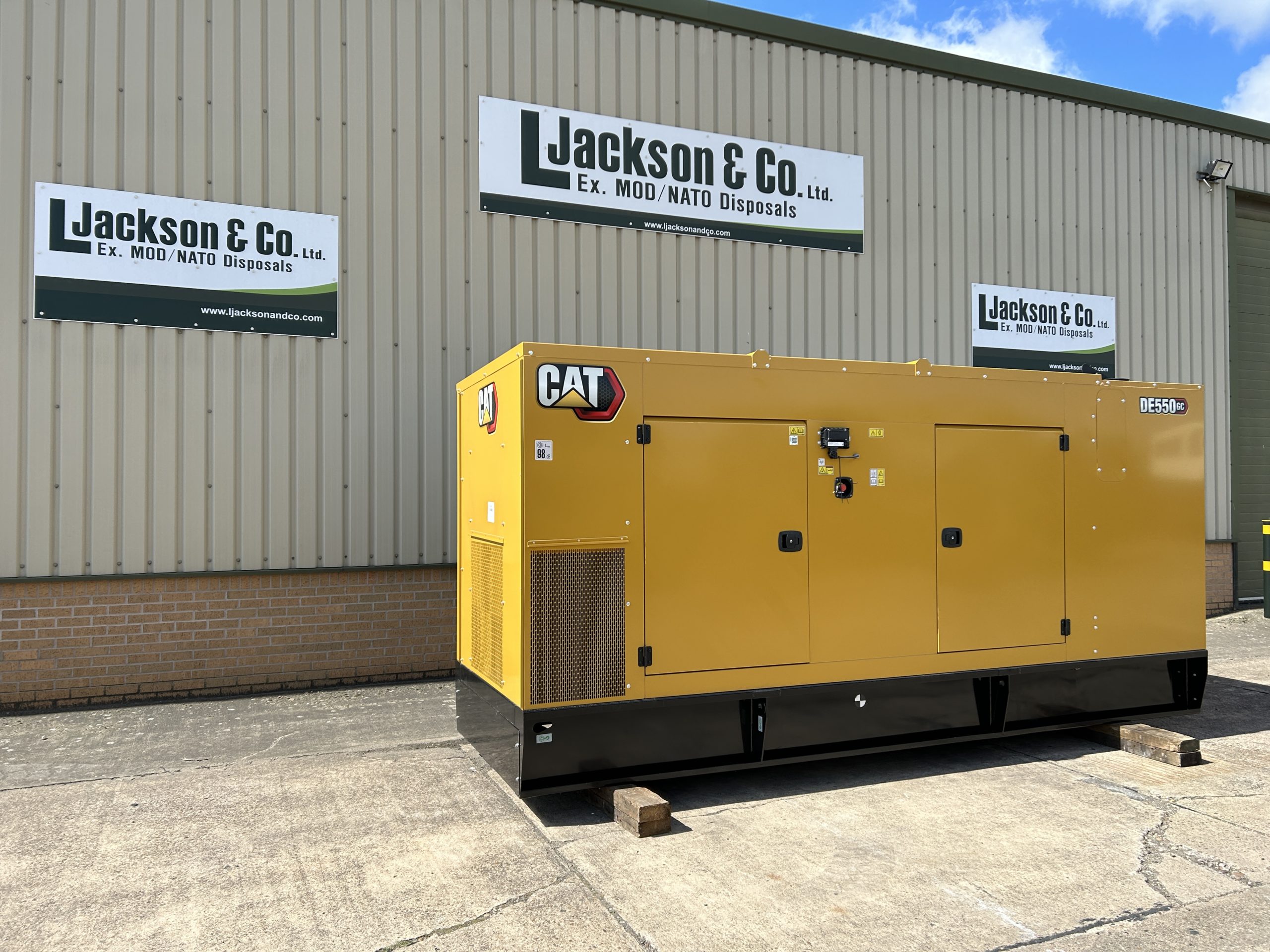 New Unused Caterpillar DE550 GC Generator
