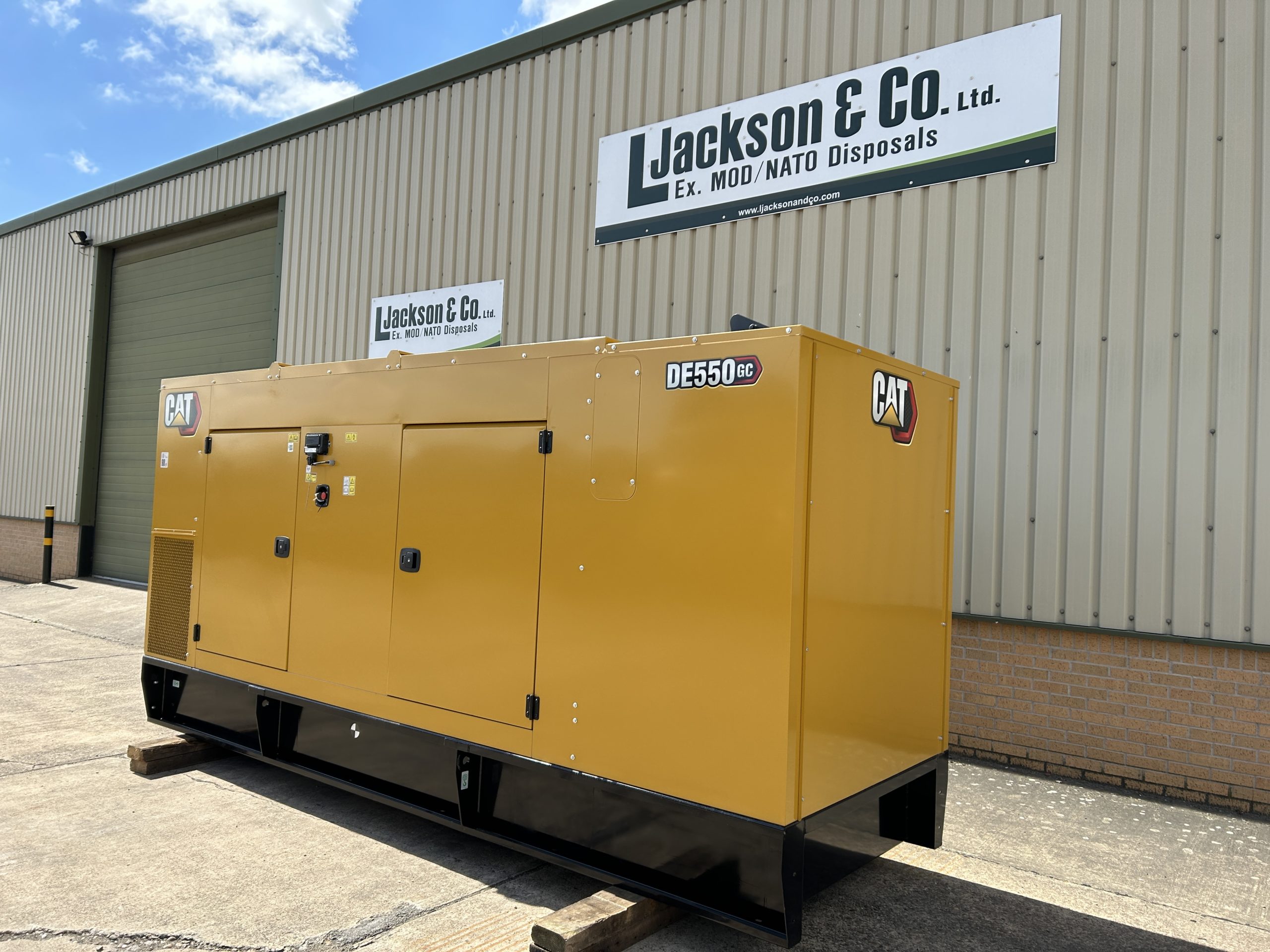 New Unused Caterpillar DE550 GC Generator