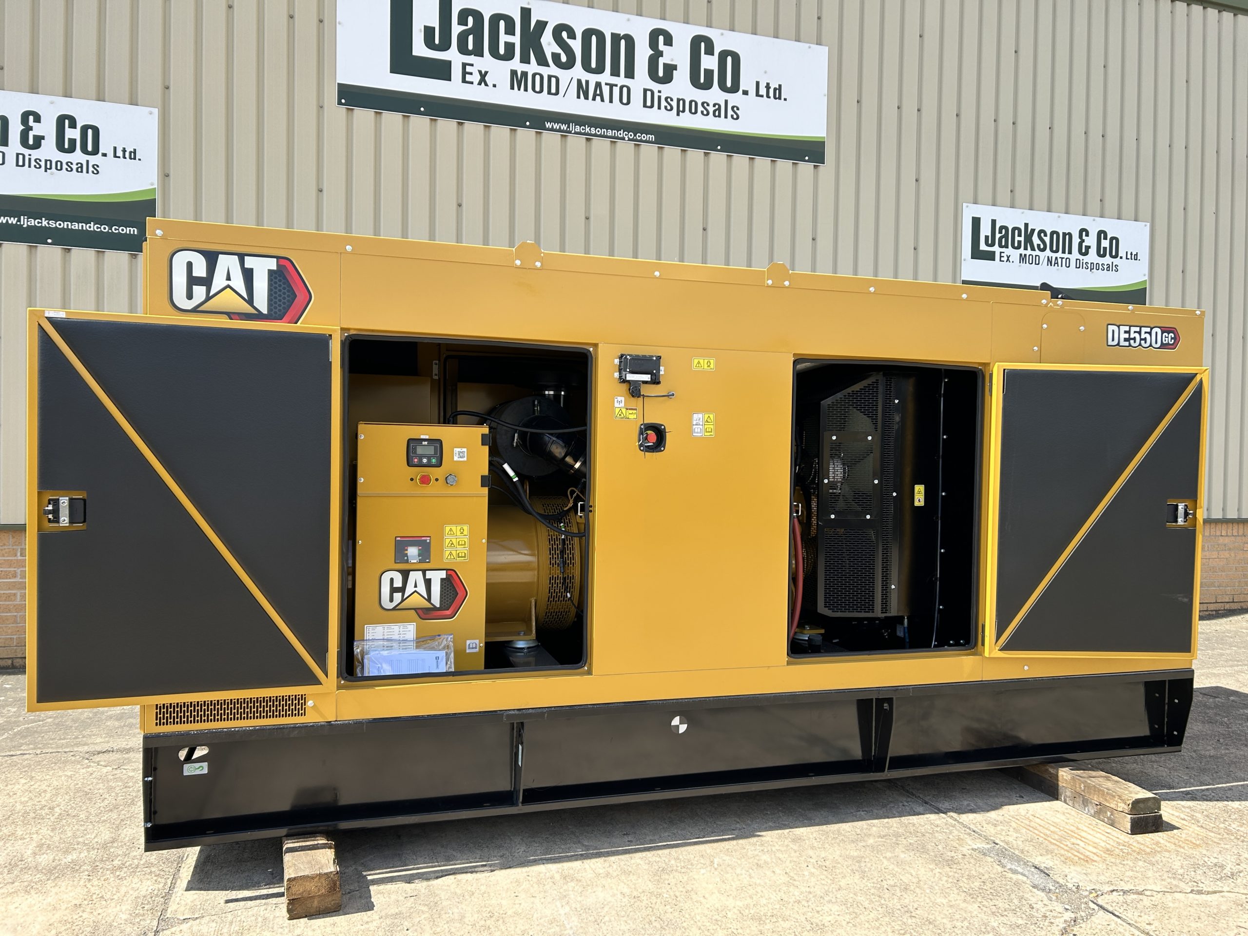 New Unused Caterpillar DE550 GC Generator