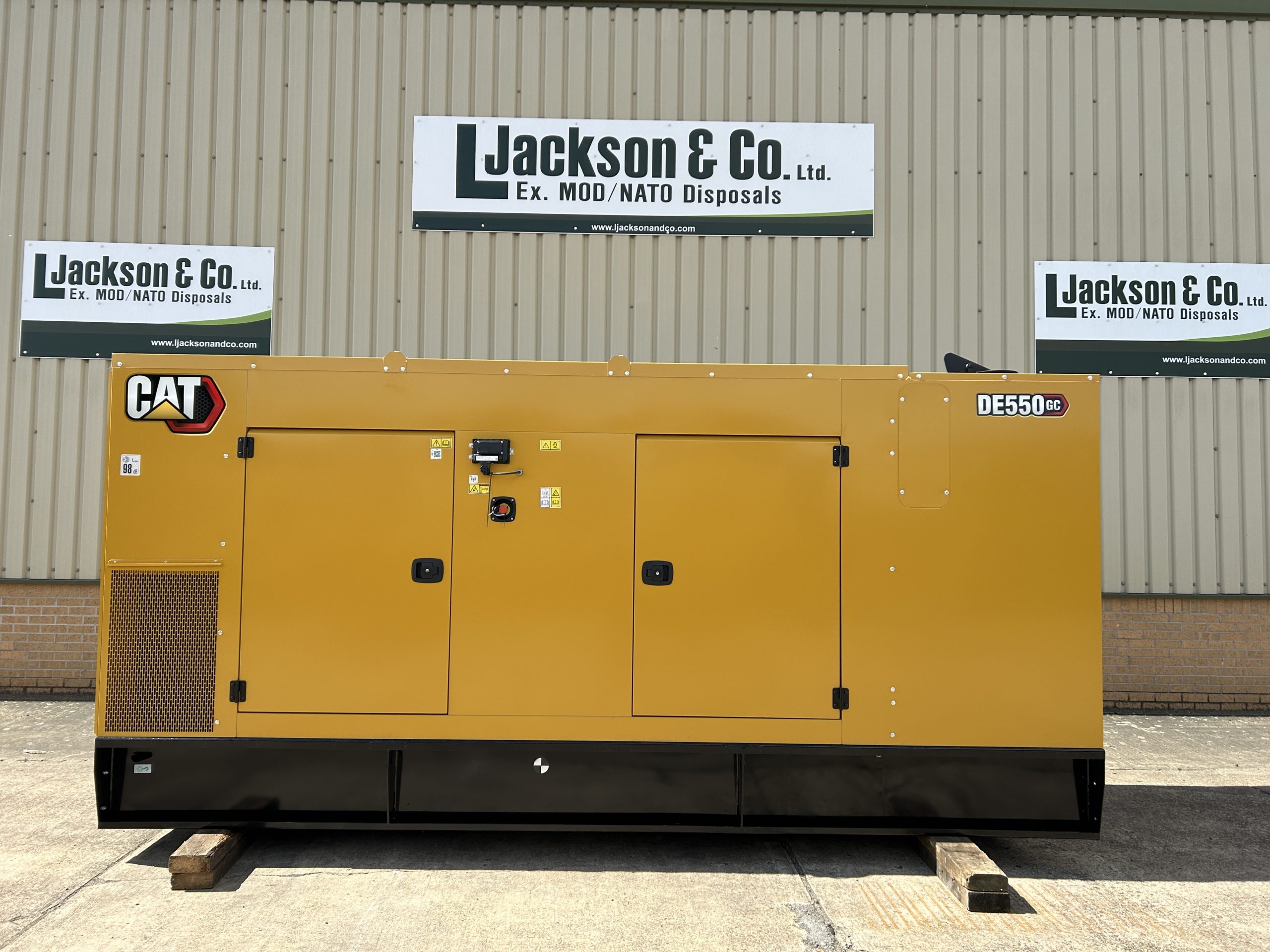 New Unused Caterpillar DE550 GC Generator