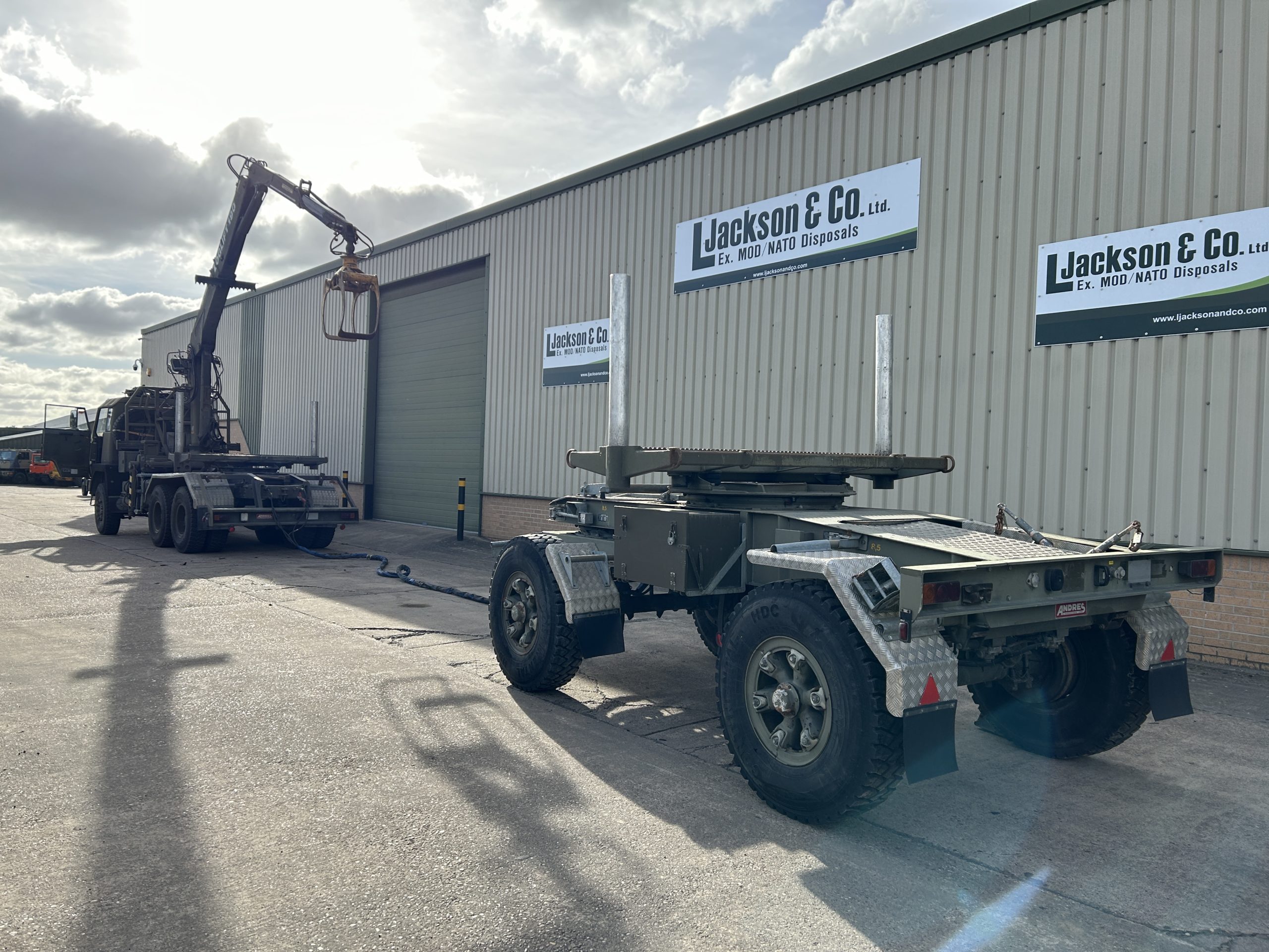 Steyr 1491.310 6×6 Timber Loglift Truck