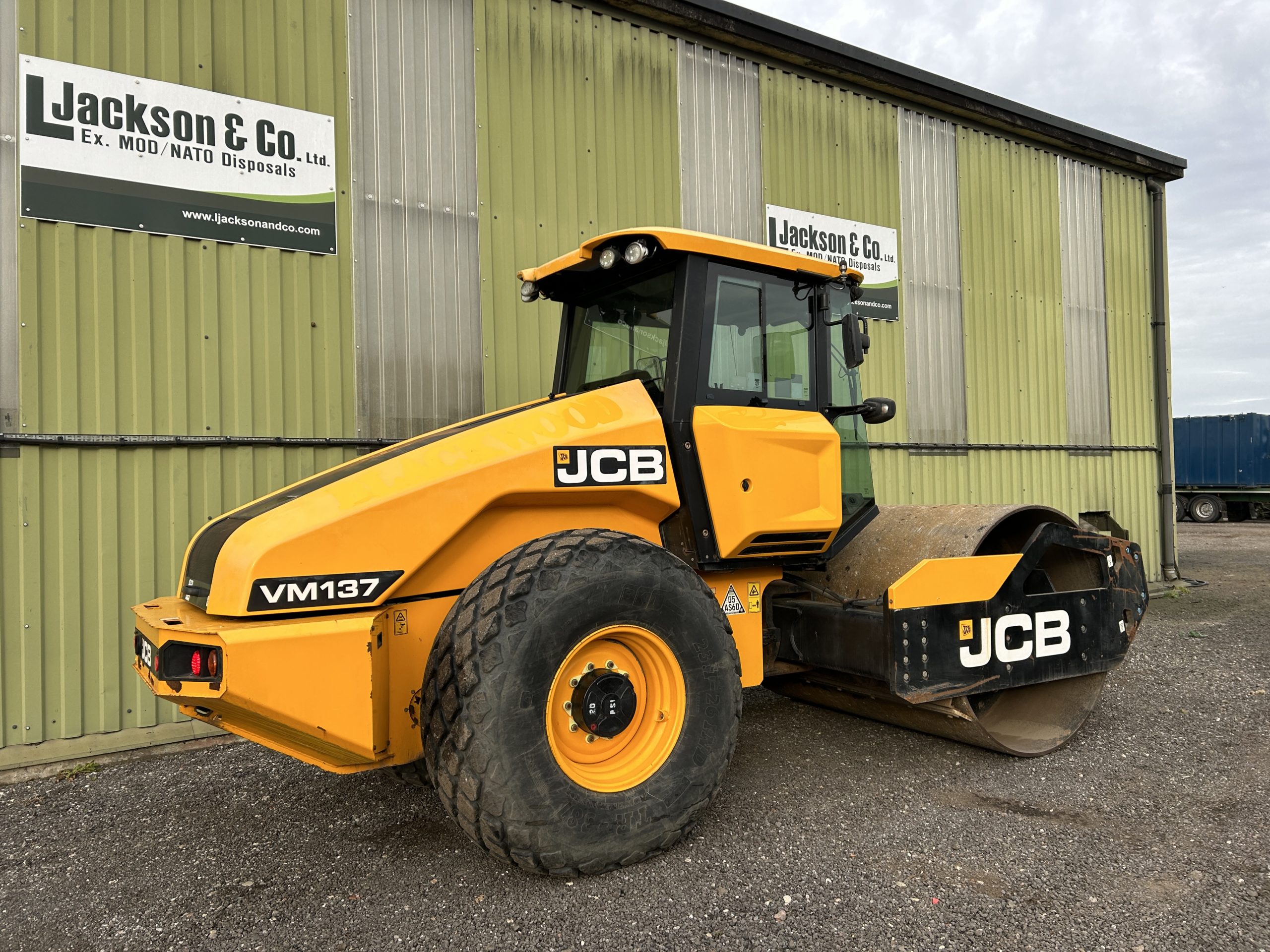 JCB VM137 Compactor Roller