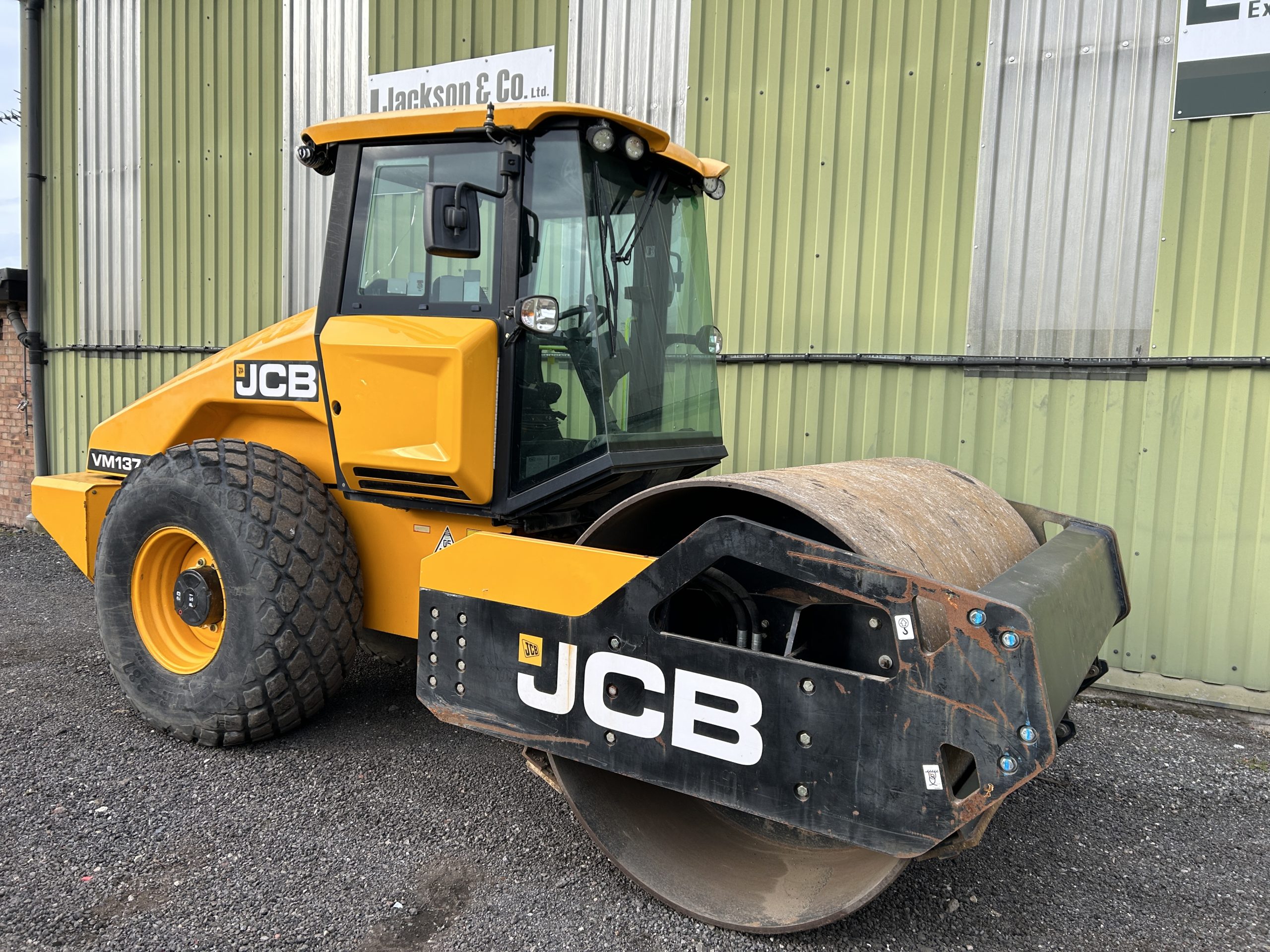 JCB VM137 Compactor Roller