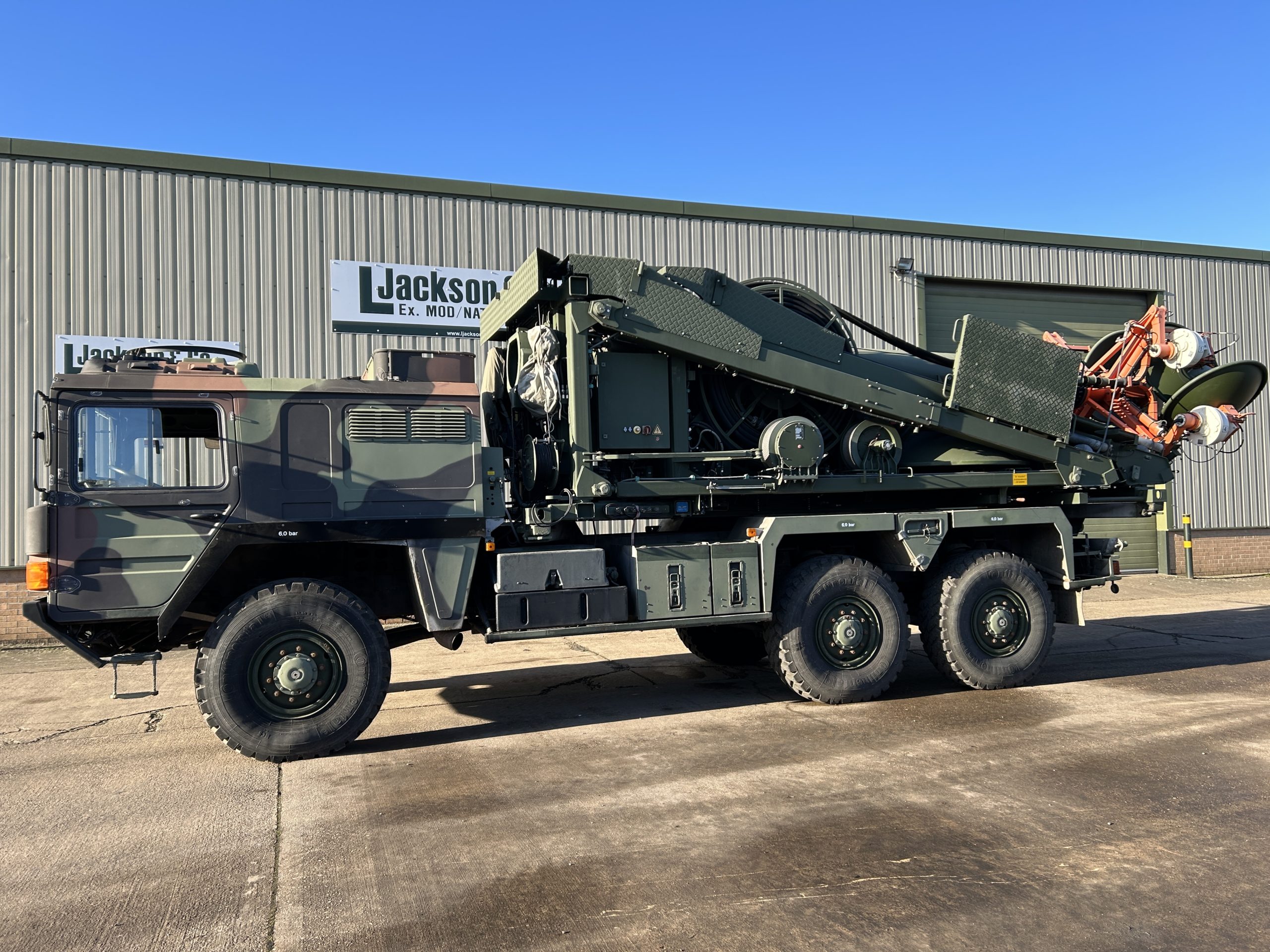 MAN KAT A1 25.422 6×6 with Aerial Mast