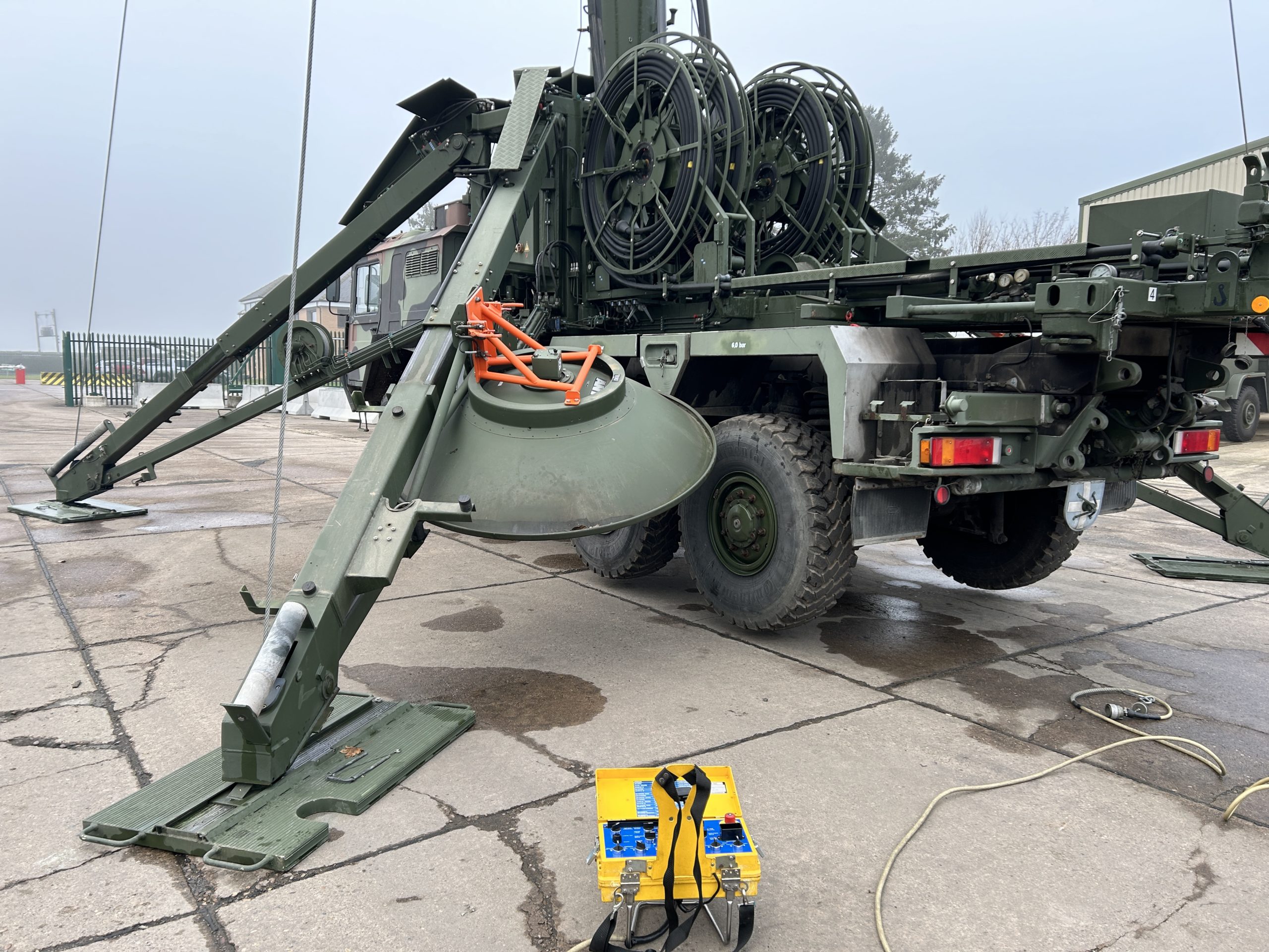 MAN KAT A1 25.422 6×6 with Aerial Mast