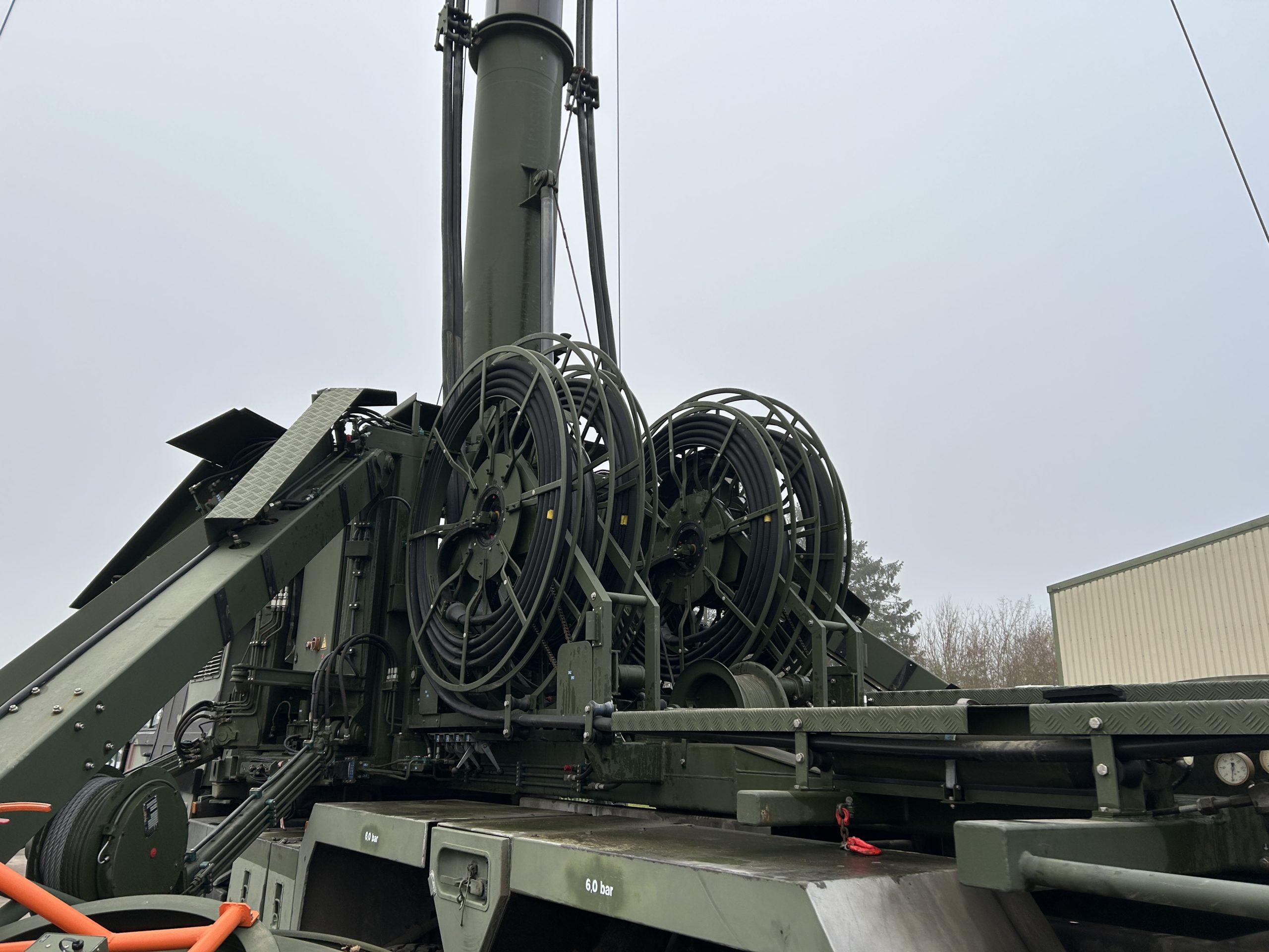 MAN KAT A1 25.422 6×6 with Aerial Mast