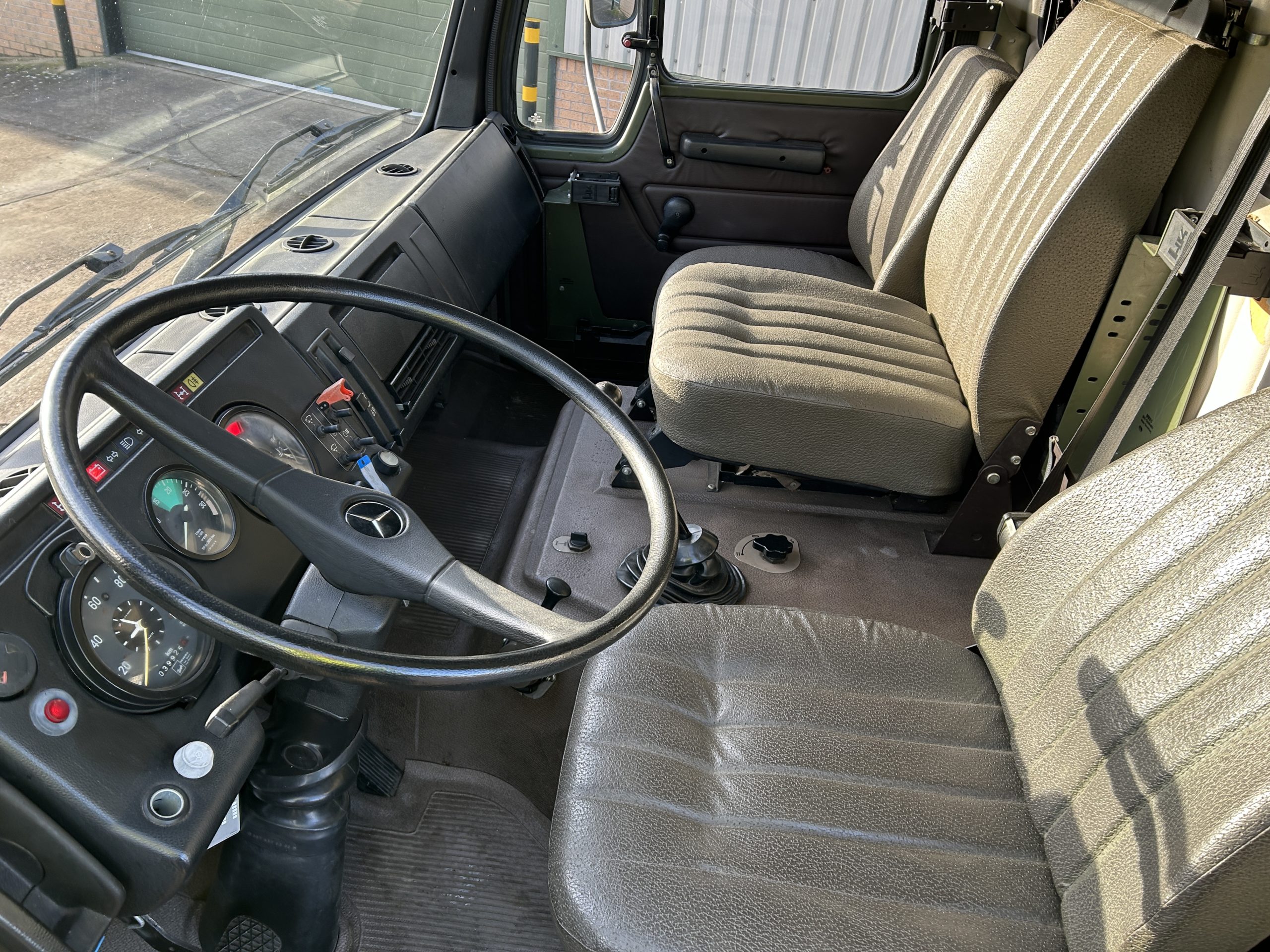 Mercedes 1017 4×4 Cargo Truck