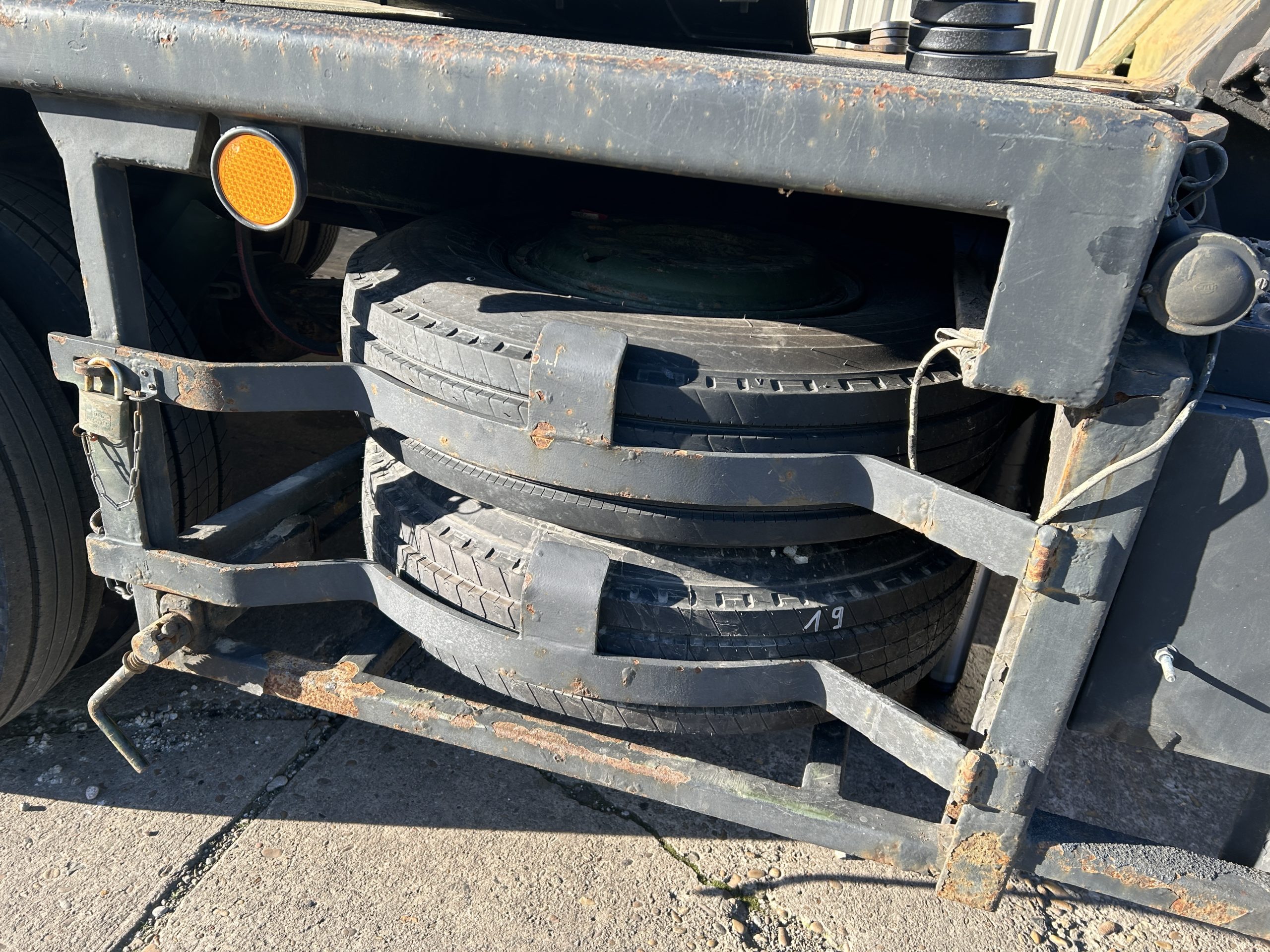 Kassbohrer 56T 6 Axle Semi Trailer