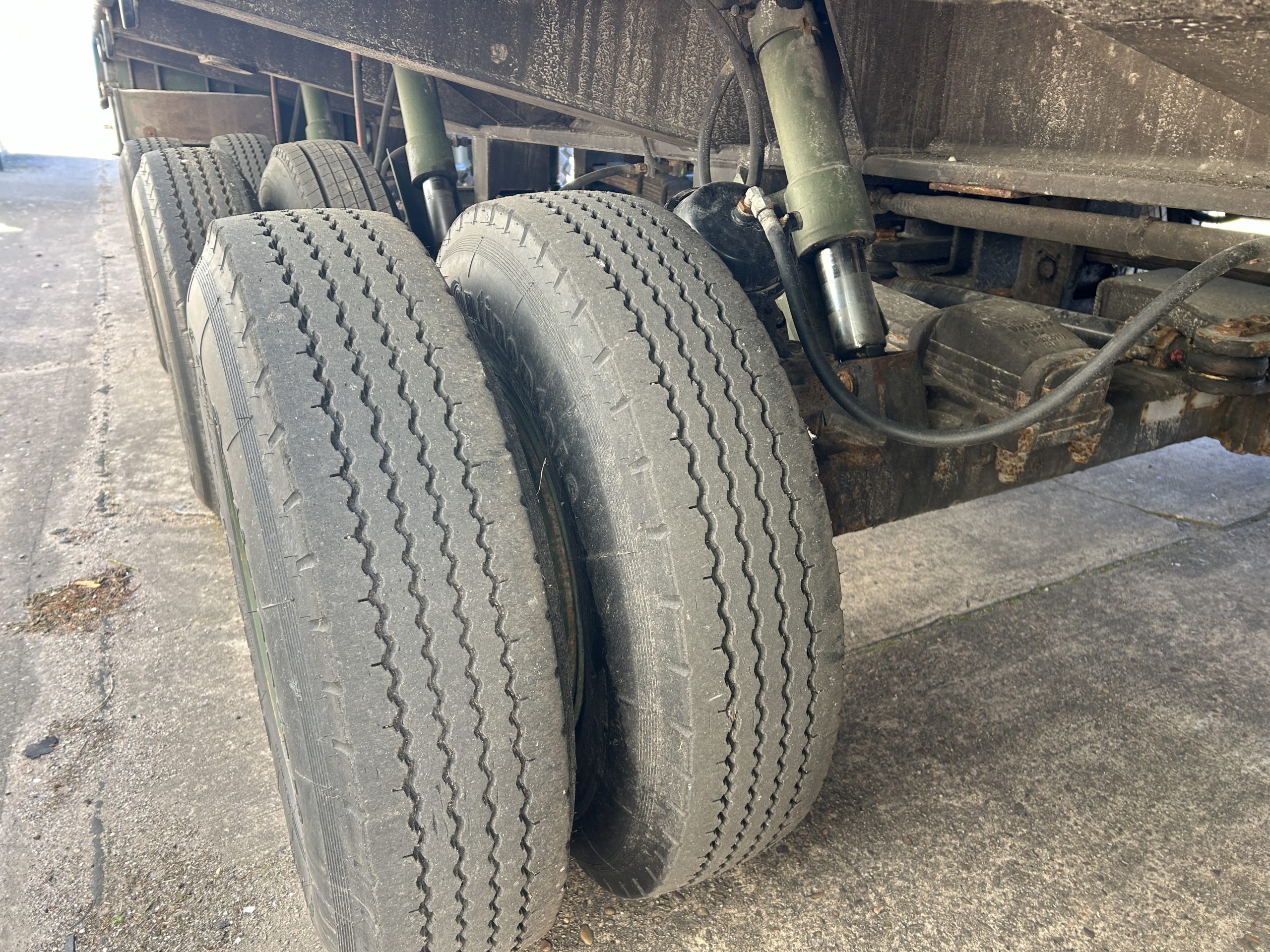 Kassbohrer 56T 6 Axle Semi Trailer