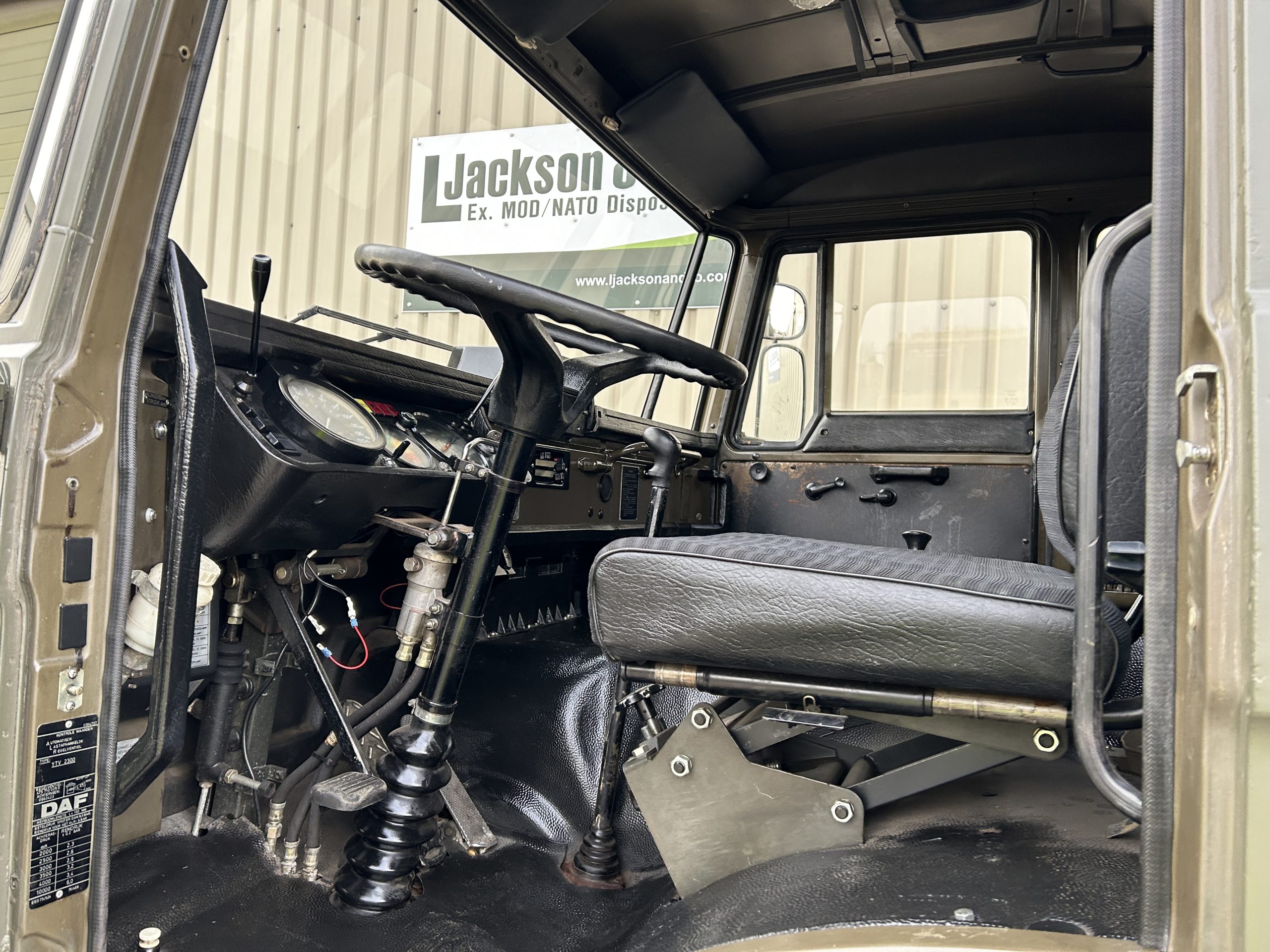 DAF 2300 4×4 Cargo Truck