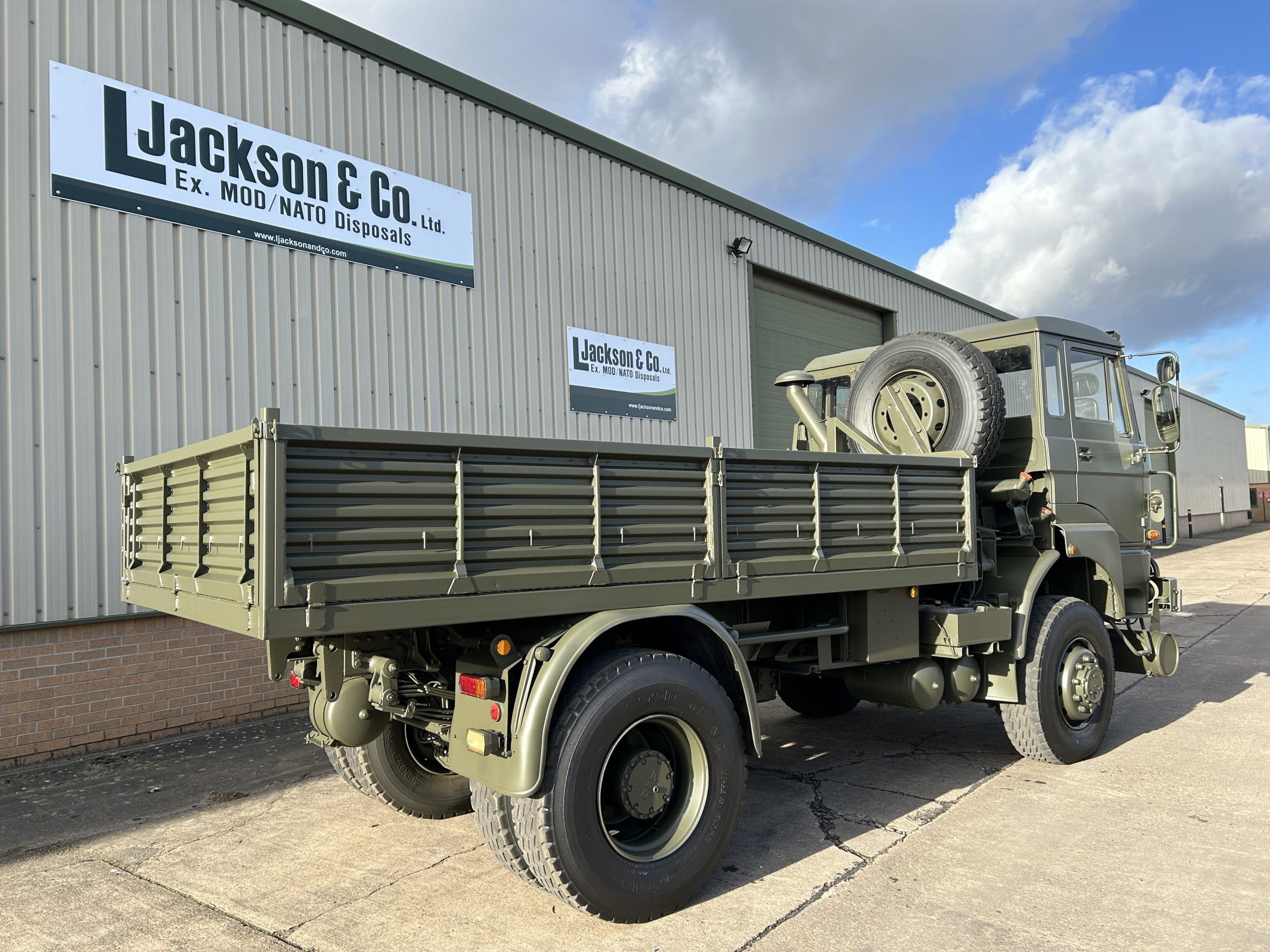DAF 2300 4×4 Cargo Truck