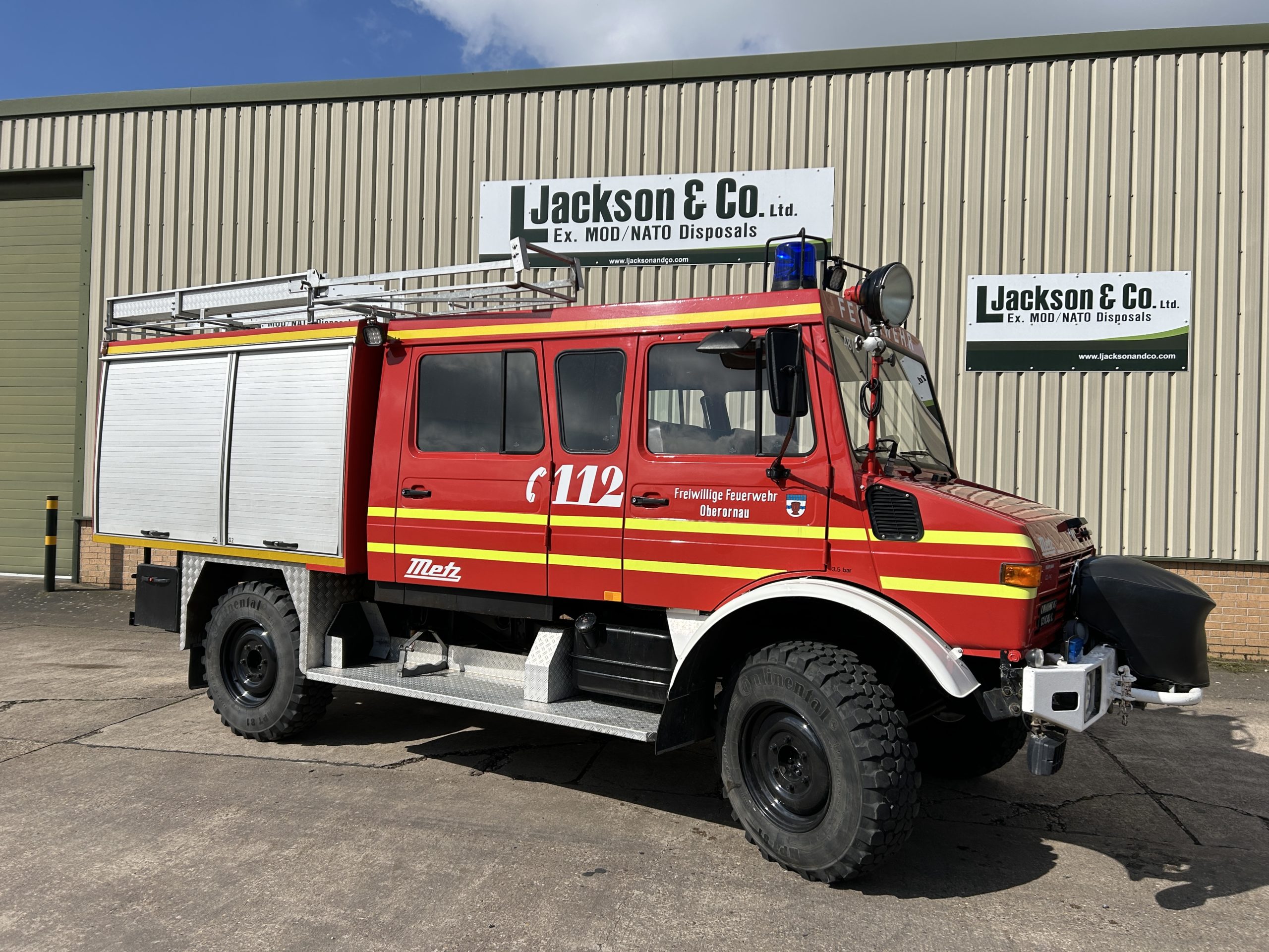 Mercedes Unimog U1300L/37 Double Cab Fire Truck