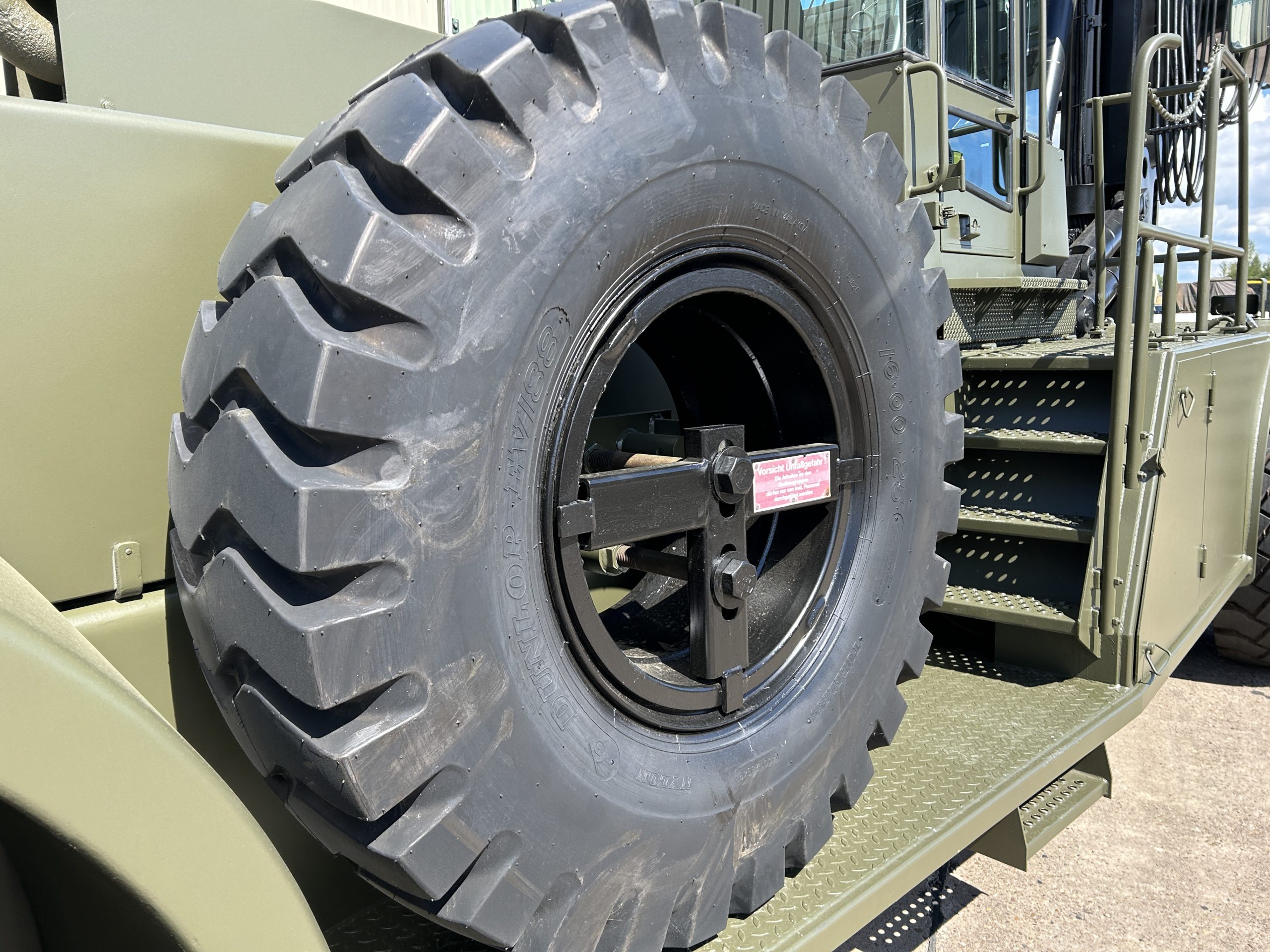 Hyster H32.00 FY-16CH Container Handler