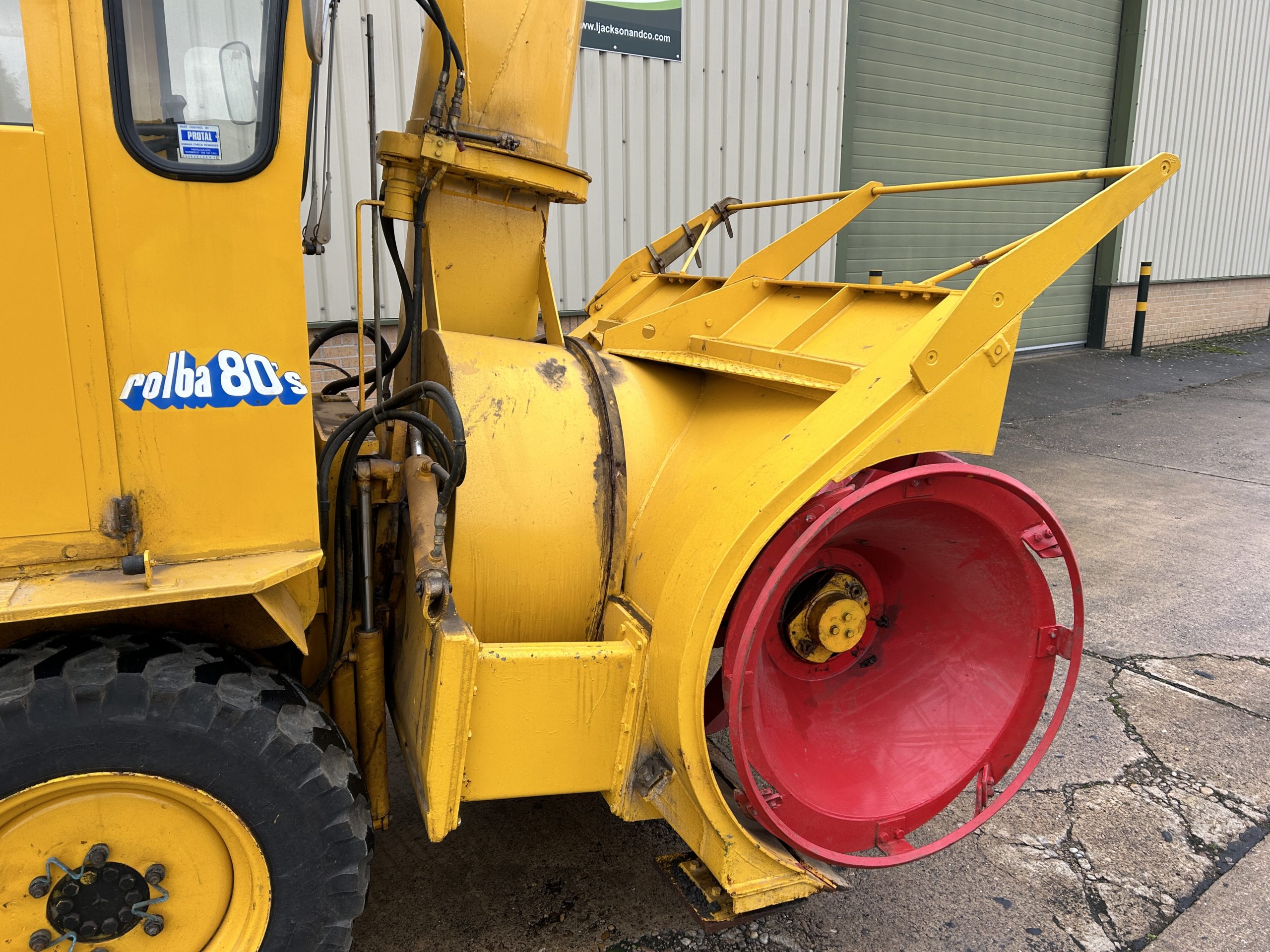 Rolba R400F Snow Blower