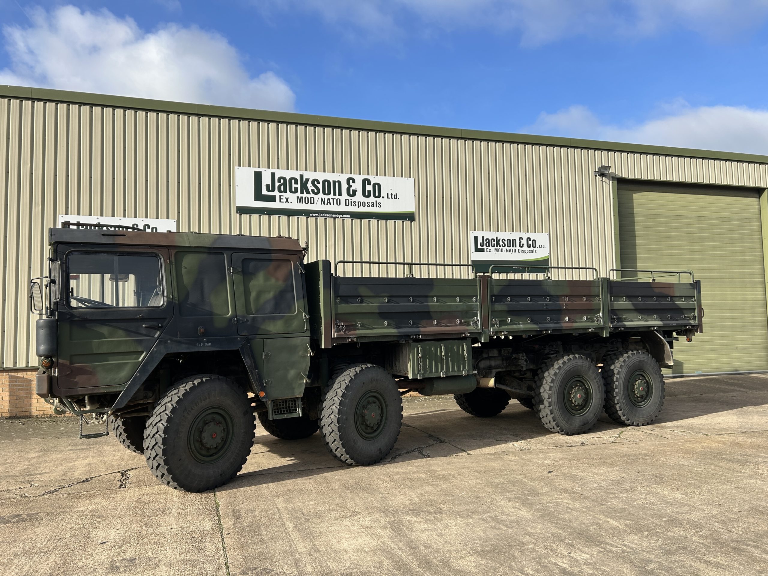 MAN 464 8×8 KAT 1 Cargo Truck