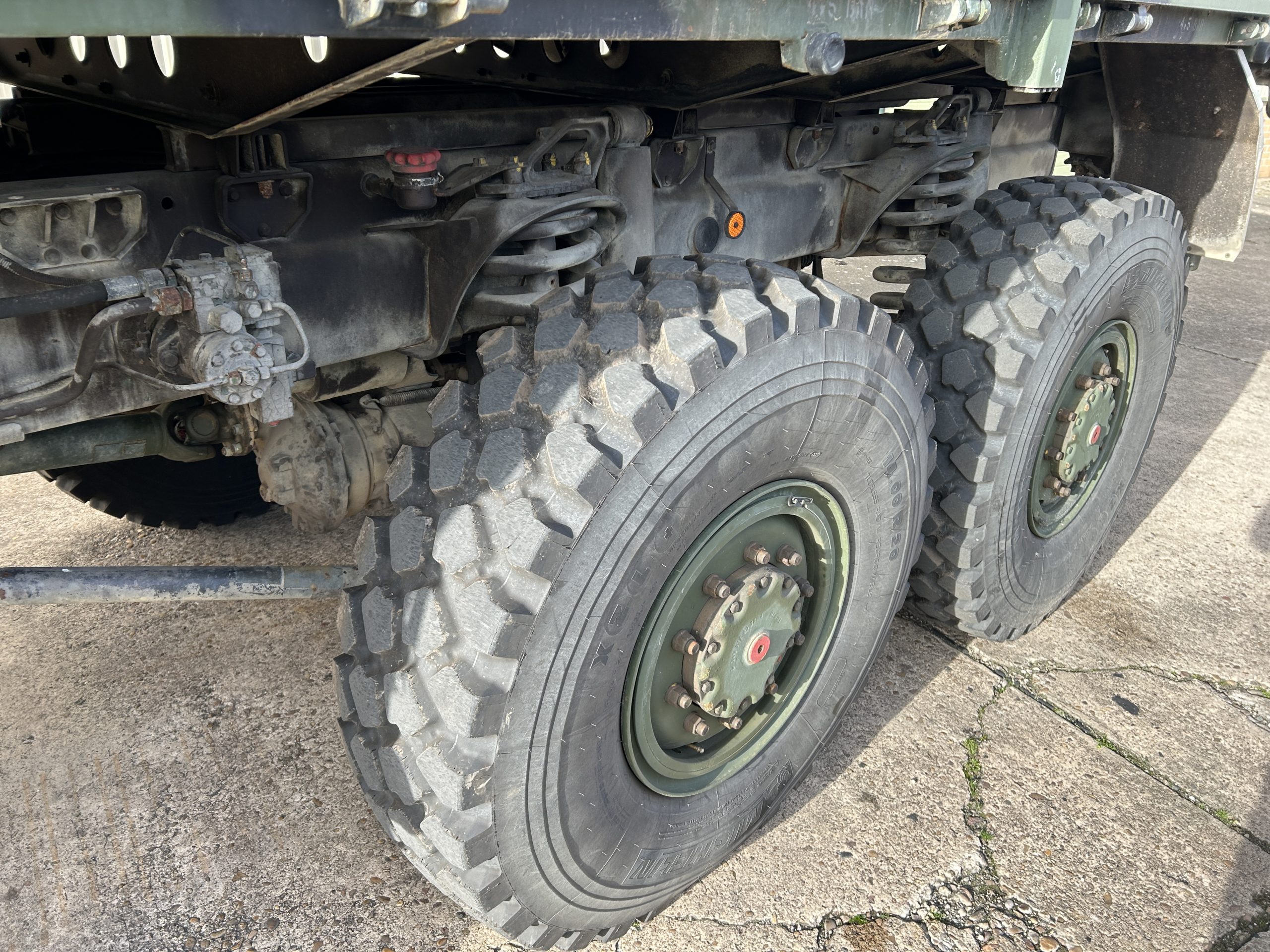 MAN 464 8×8 KAT 1 Cargo Truck