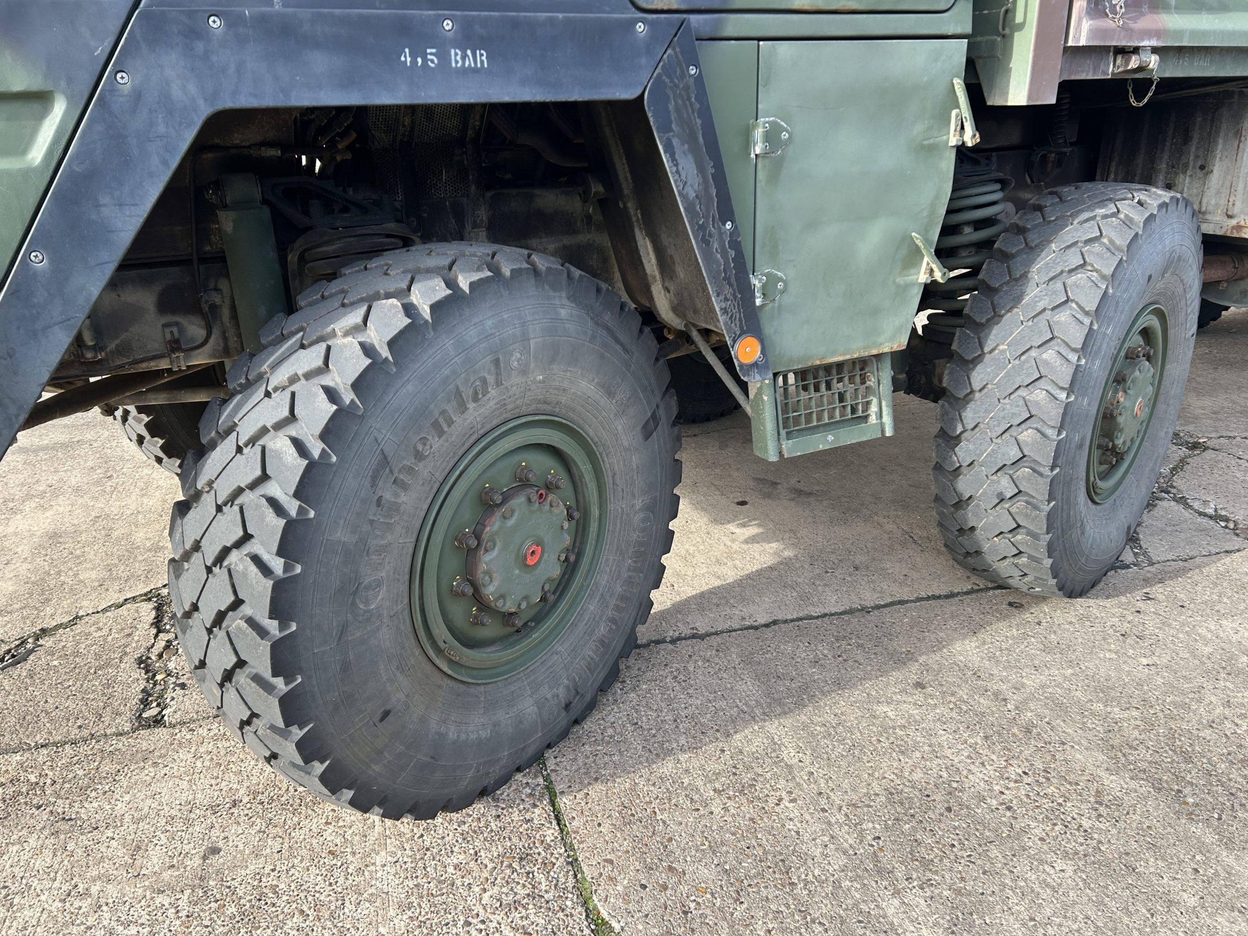 MAN 464 8×8 KAT 1 Cargo Truck