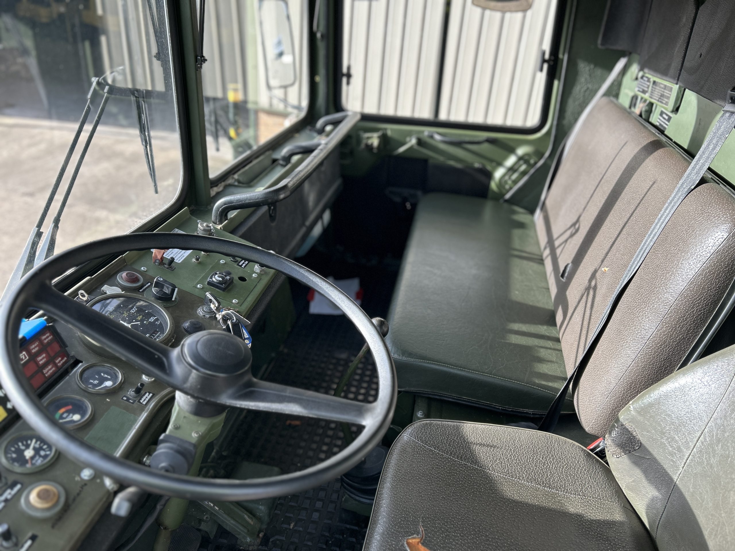 MAN 464 8×8 KAT 1 Cargo Truck