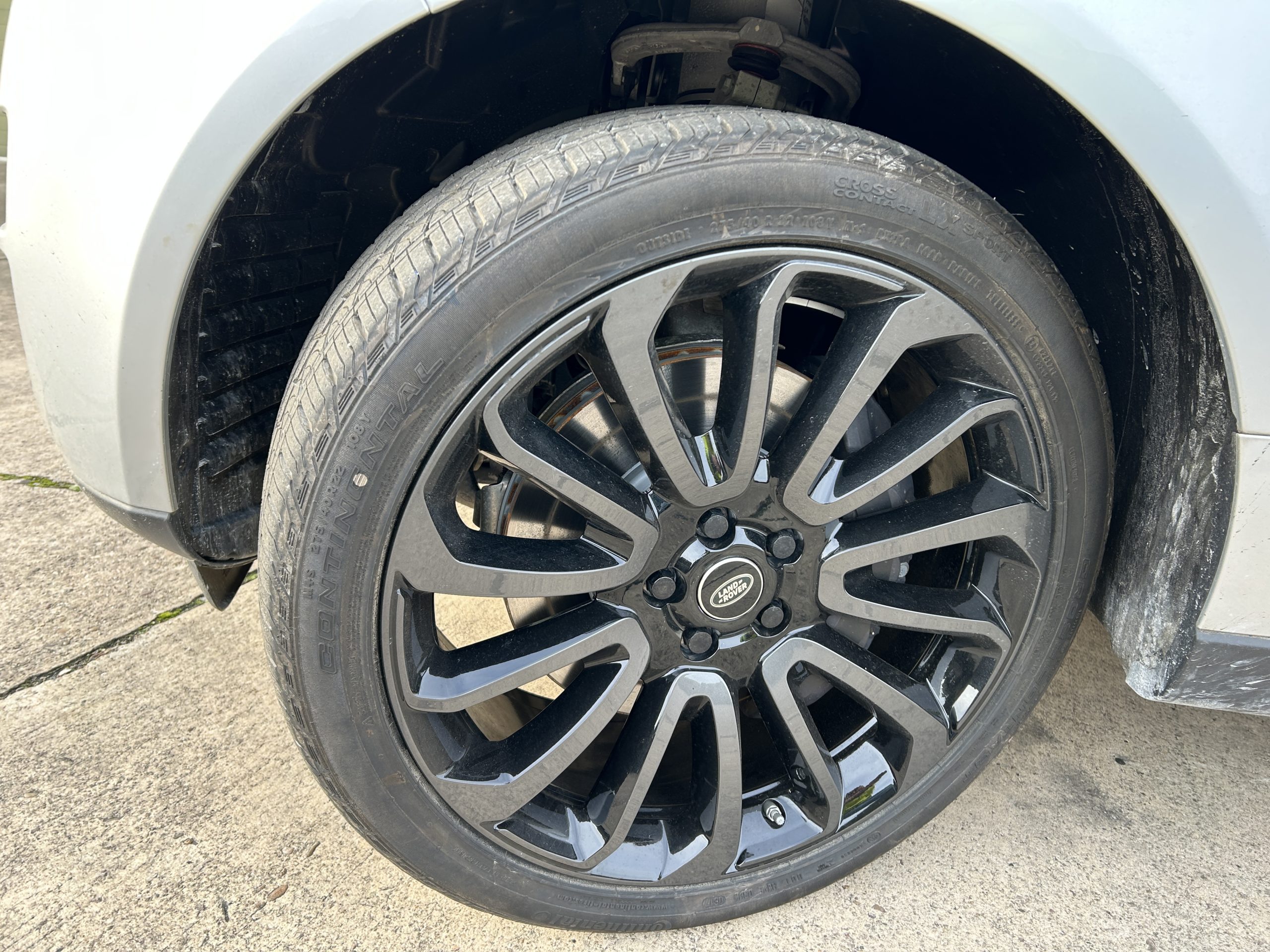 Unused Range Rover Vogue SE 5.0L V8