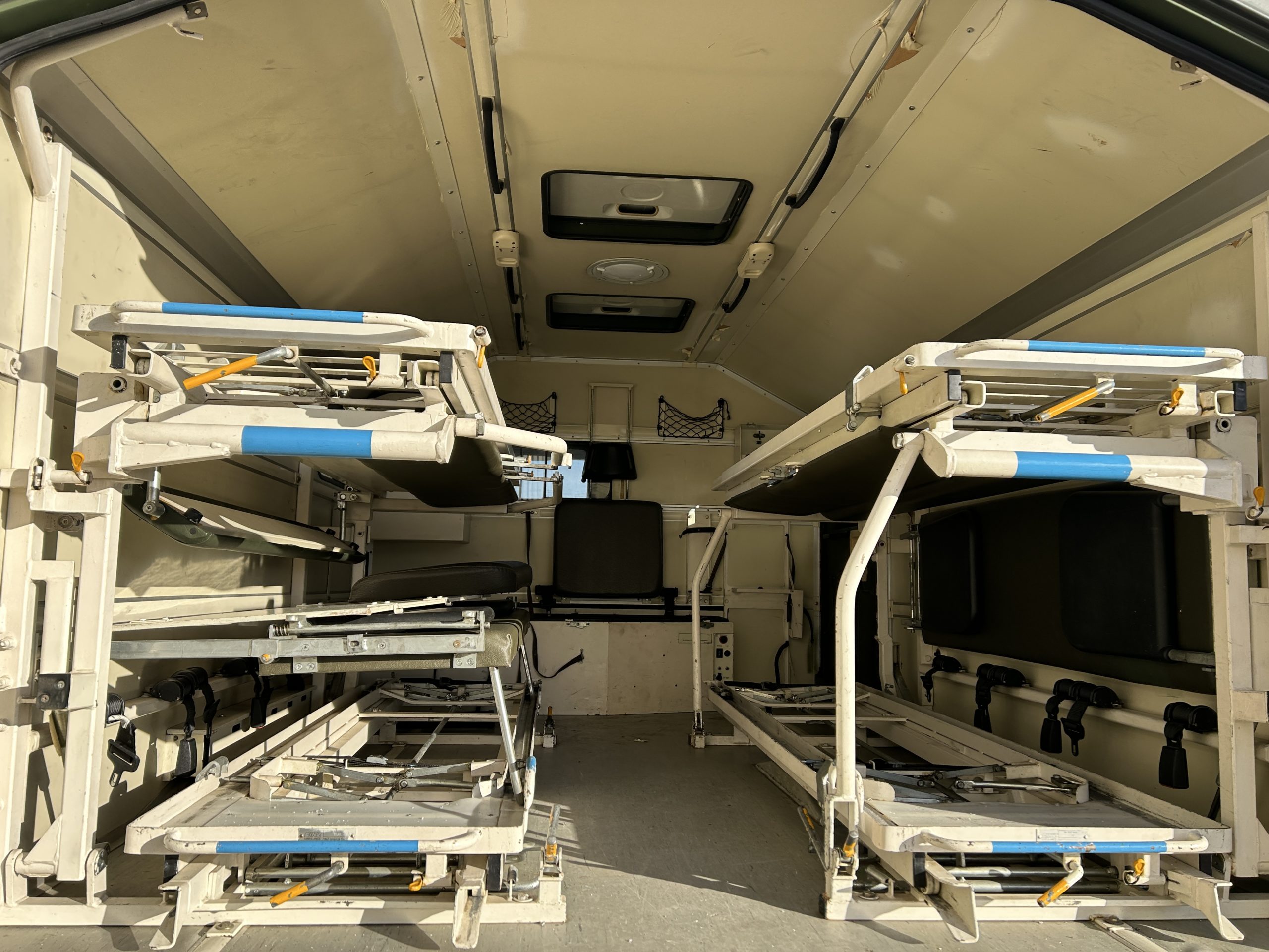 Mercedes Benz Unimog U1300L 4×4 Ambulance