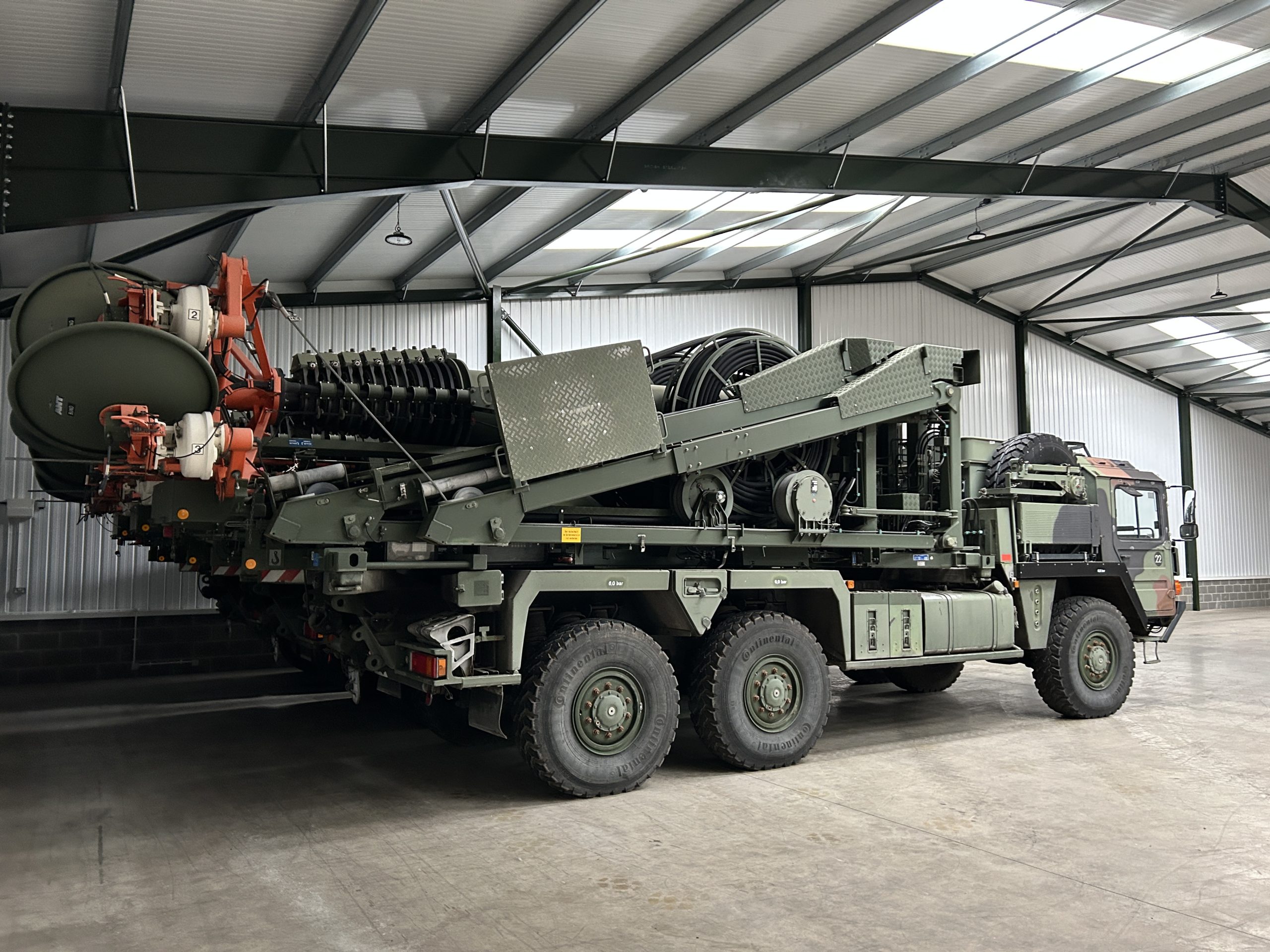 MAN KAT A1 25.422 6×6 with Aerial Mast