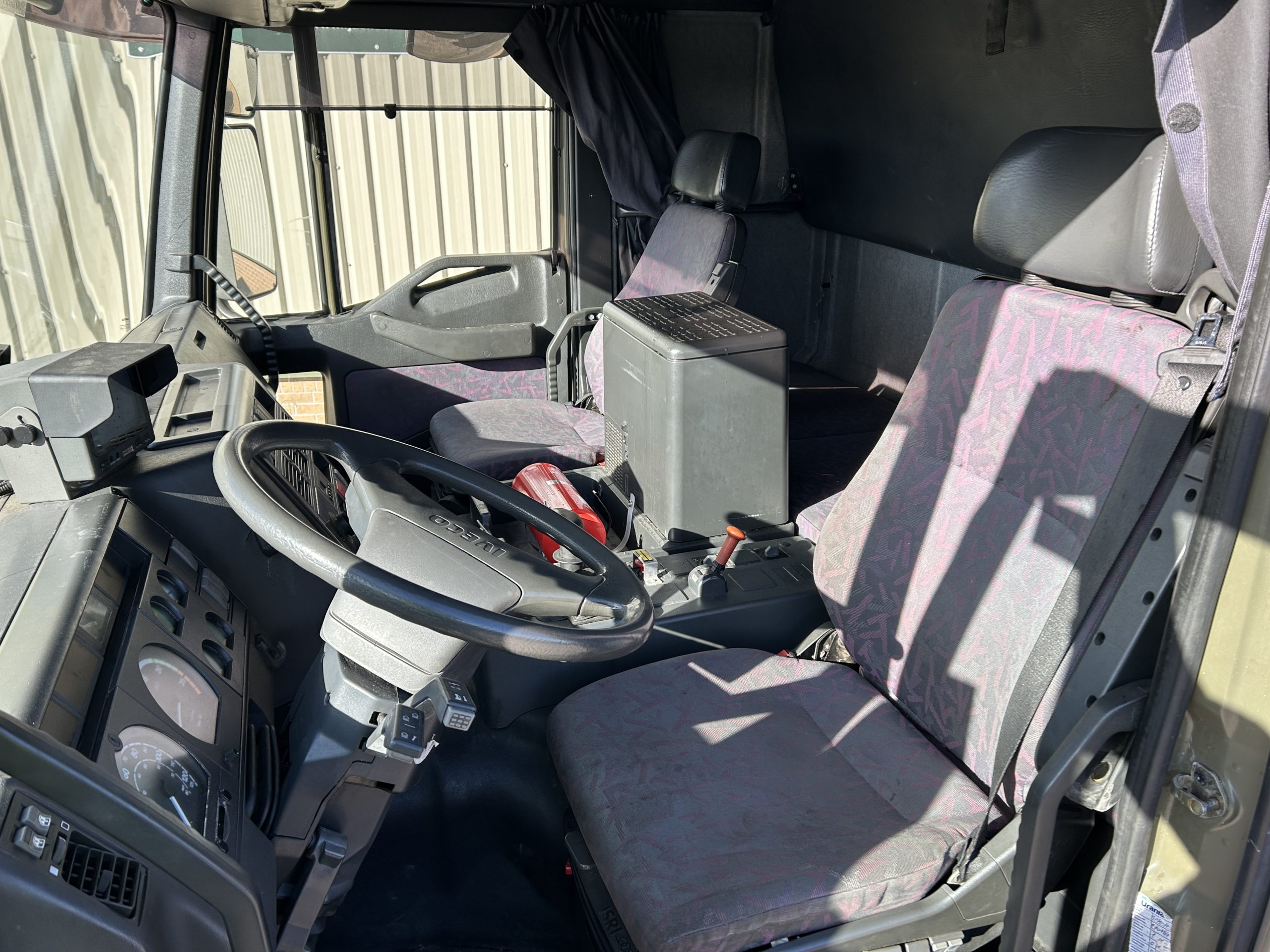 Iveco Eurotrakker 410E44 8×4 Hookloader Trucks