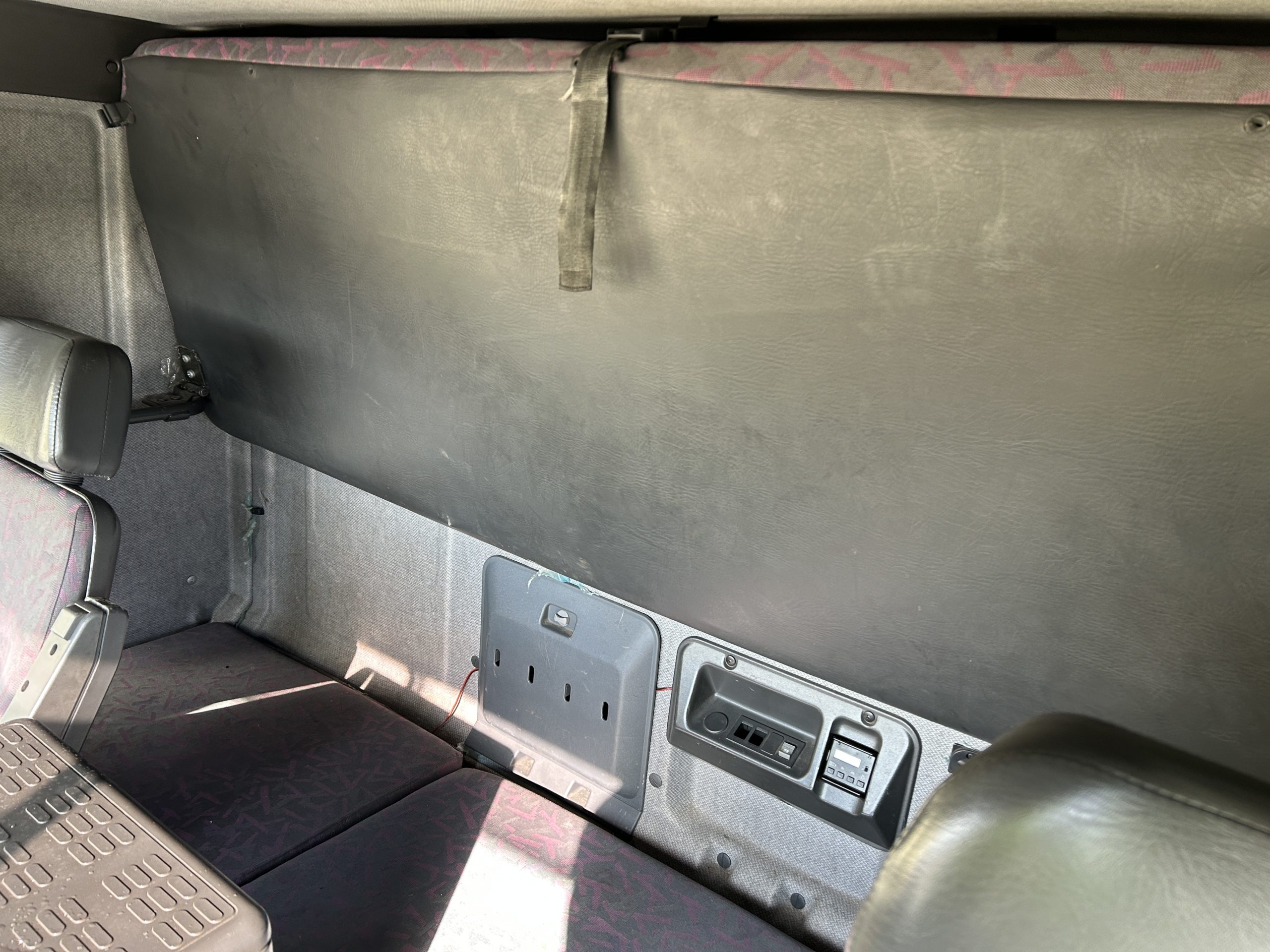Iveco Eurotrakker 410E44 8×4 Hookloader Trucks