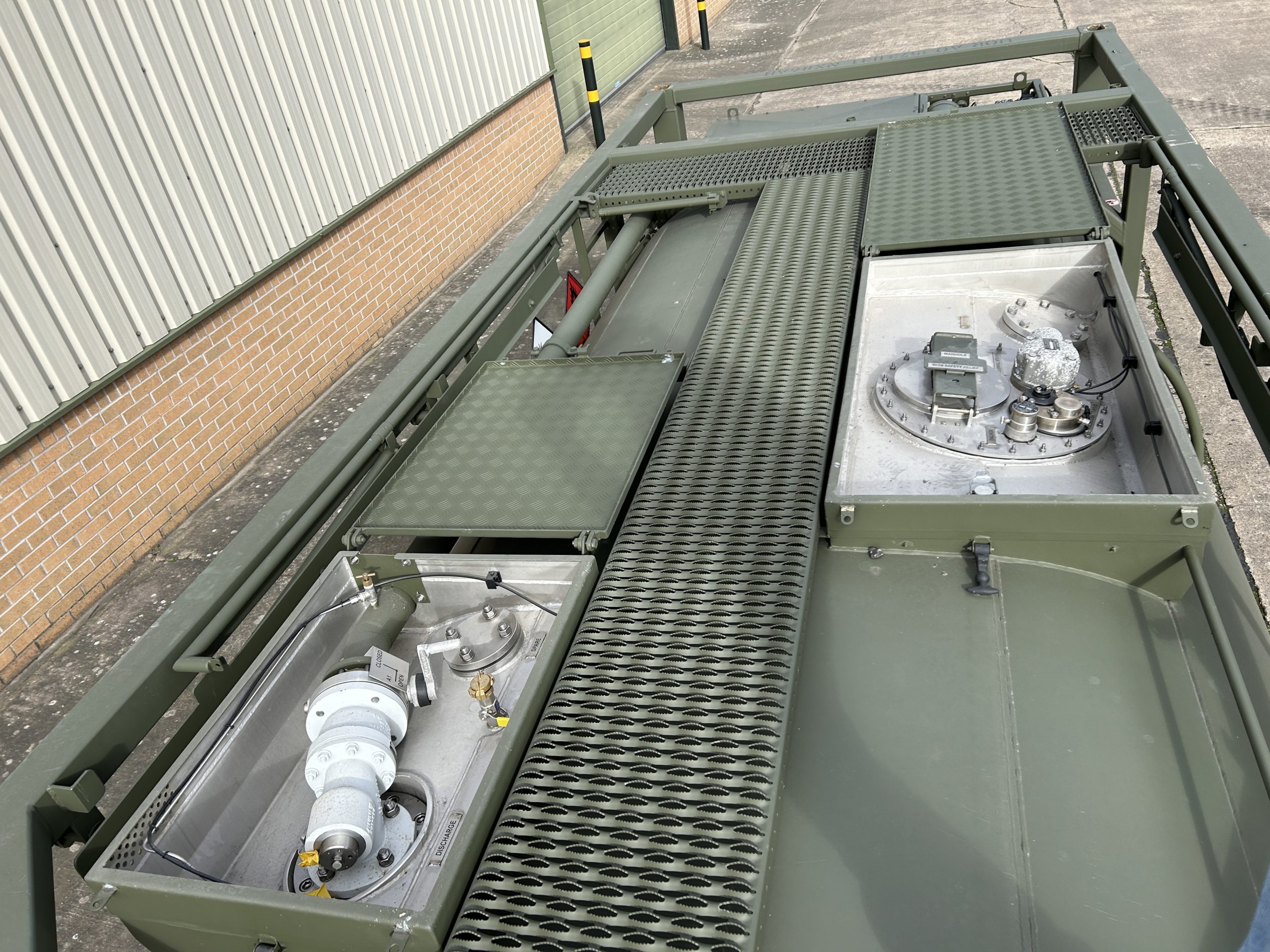 Drops 20FT 10,000 Litre Fuel Dispensing Rack