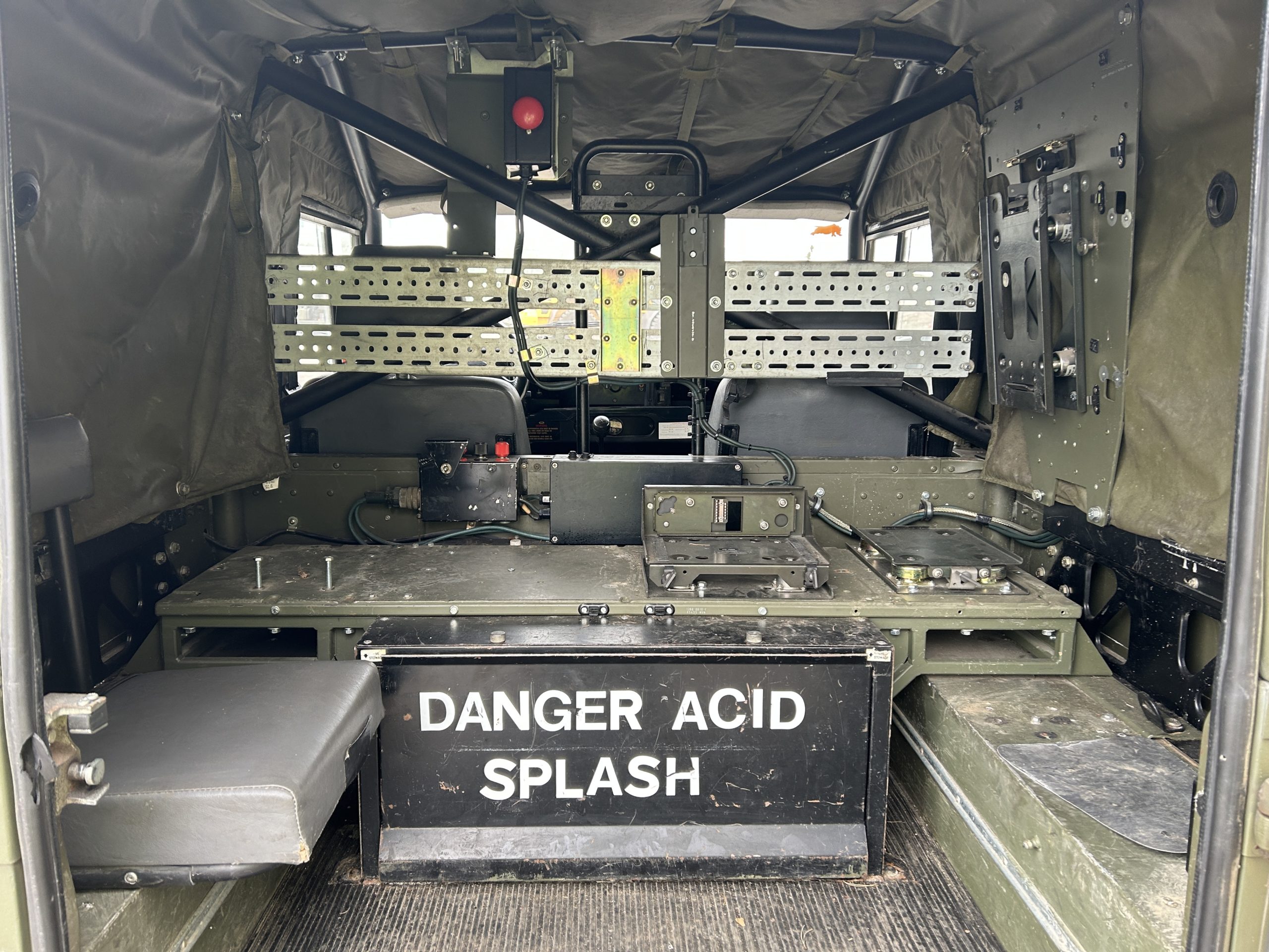 Land Rover Defender 90 Wolf LHD Hard Top