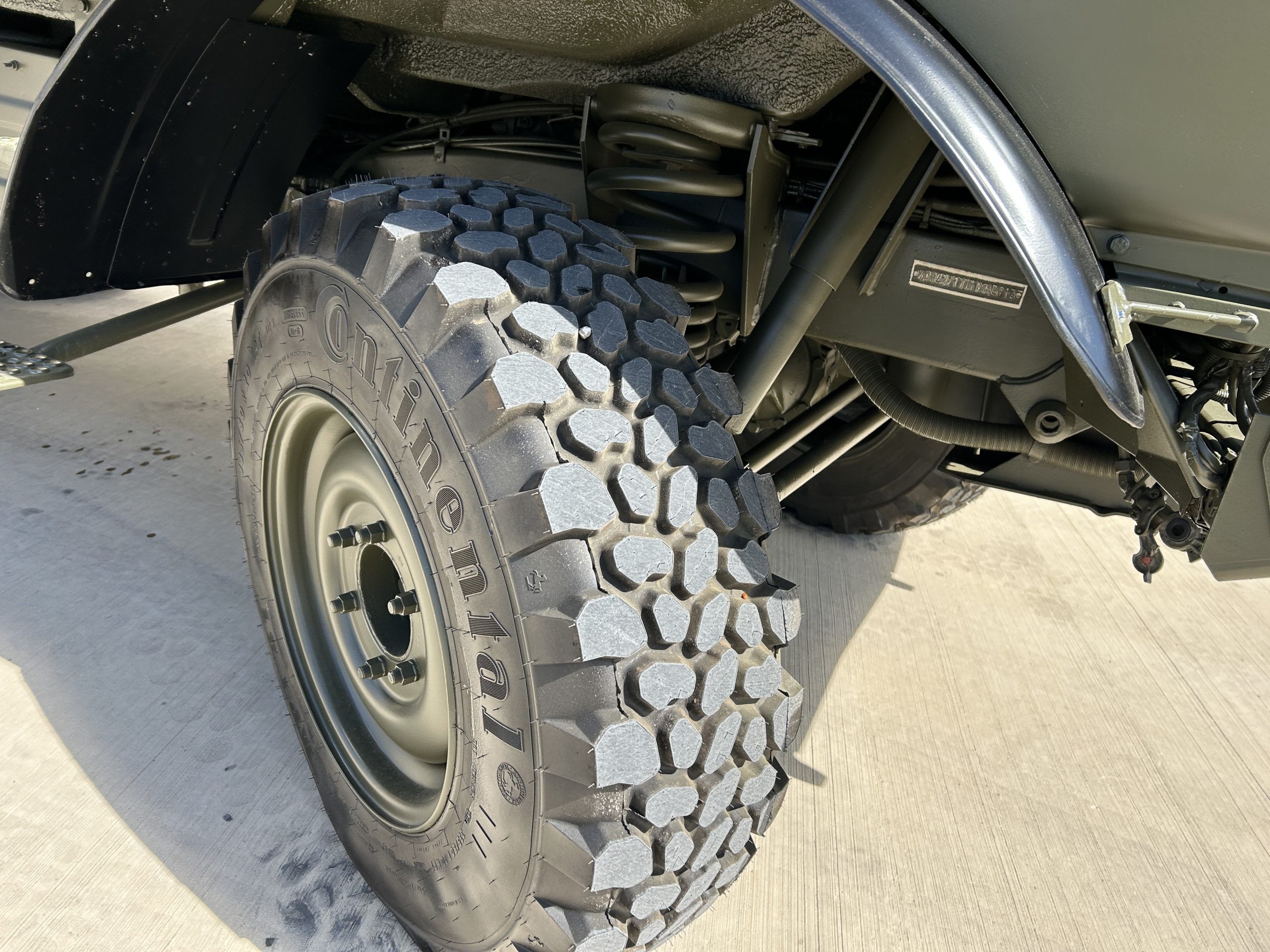 Mercedes Unimog U1550L 4×4 Box Truck
