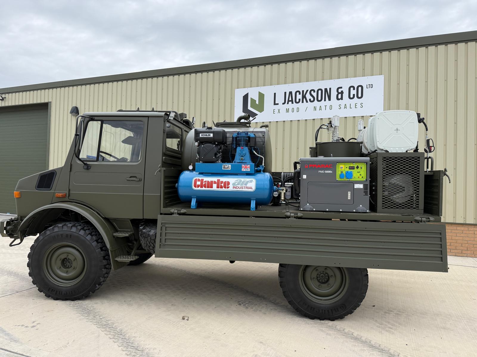 Mercedes Unimog U1300L 4×4 Service Truck