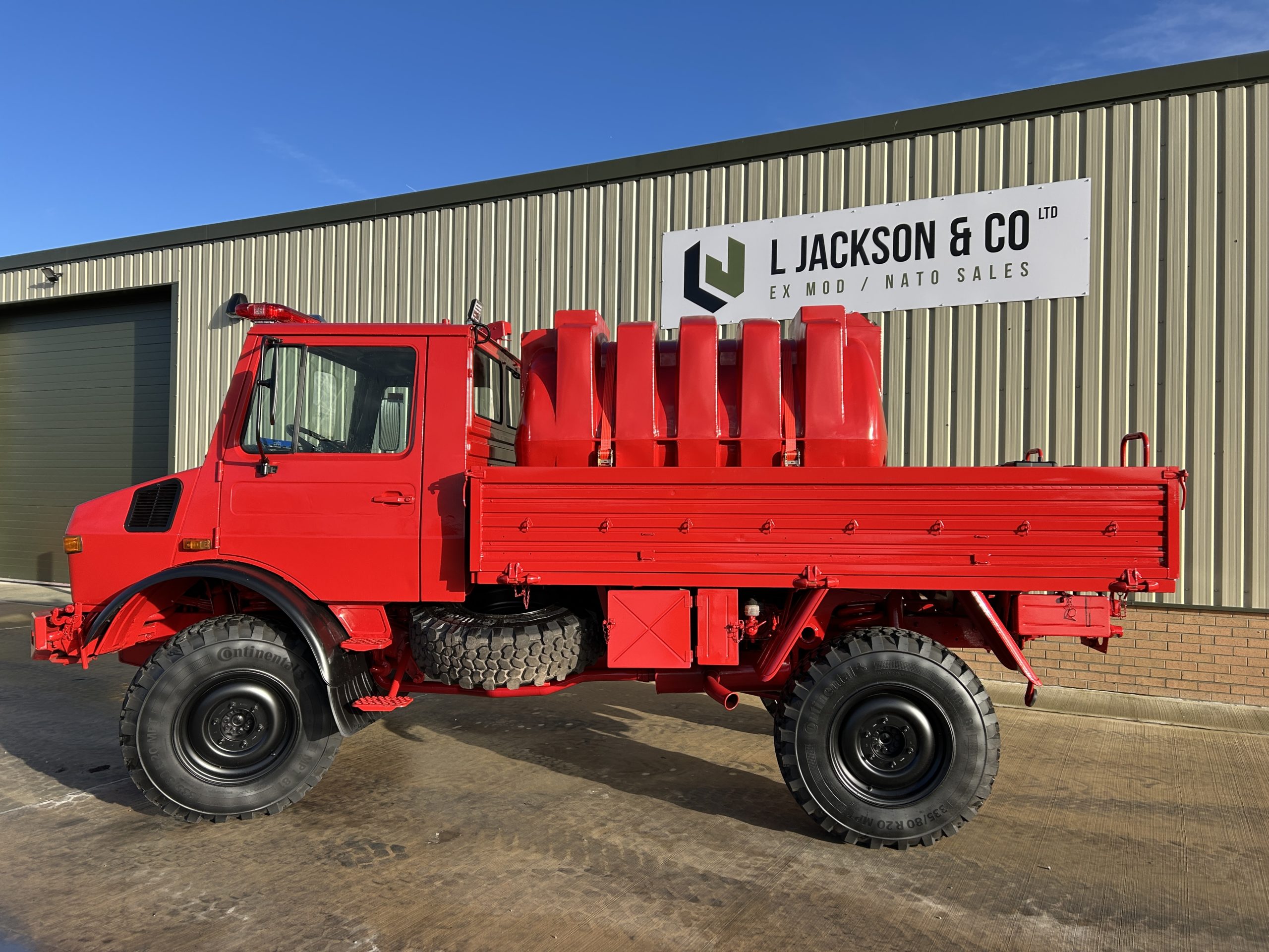 Mercedes Unimog U1300L Fire Truck